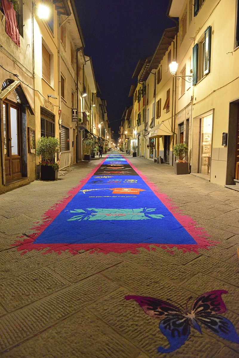 The Camaiore Lu sawdust carpets