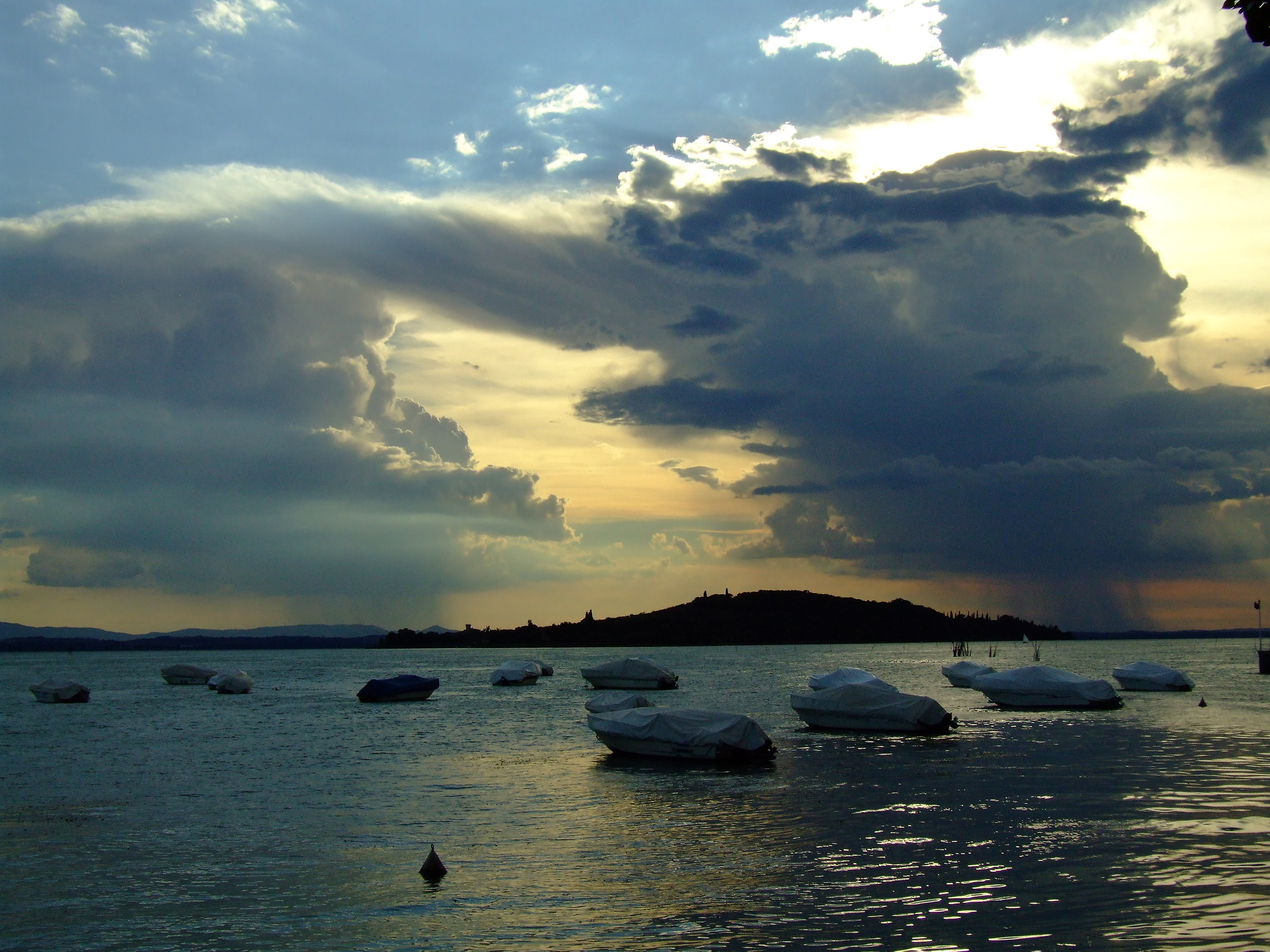 isola polvese (lago trasimeno)