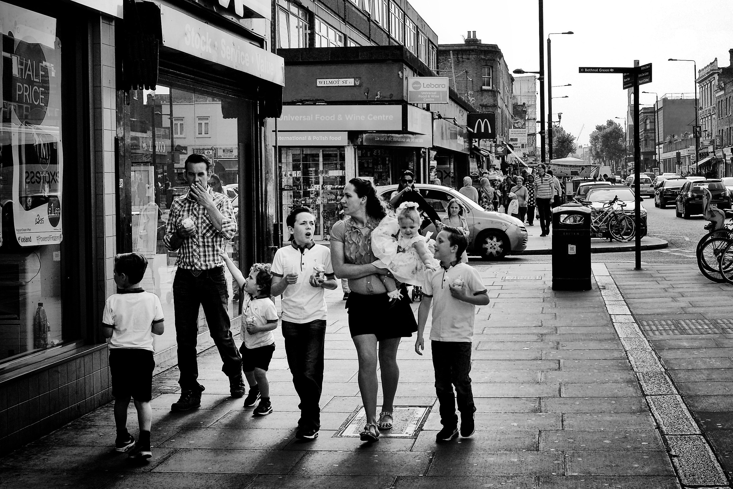 Big, Laud, British Family