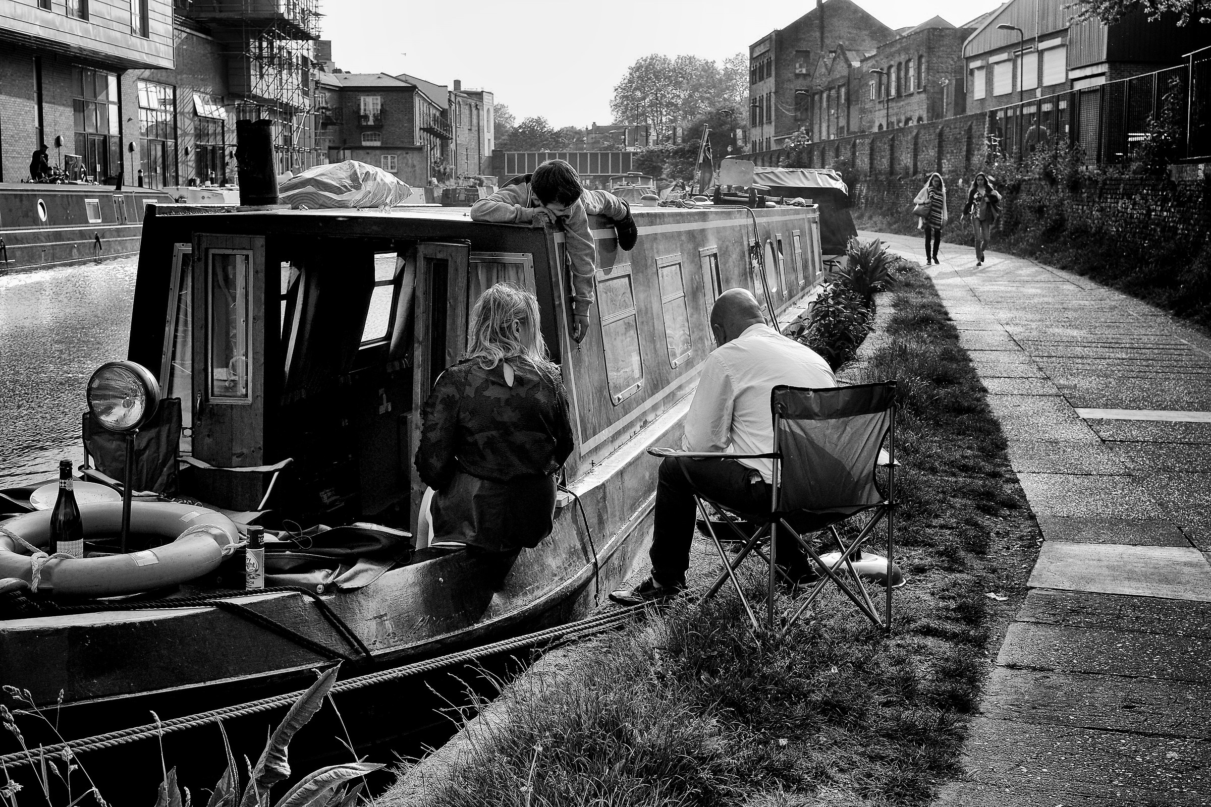 Life on a boat, life in london