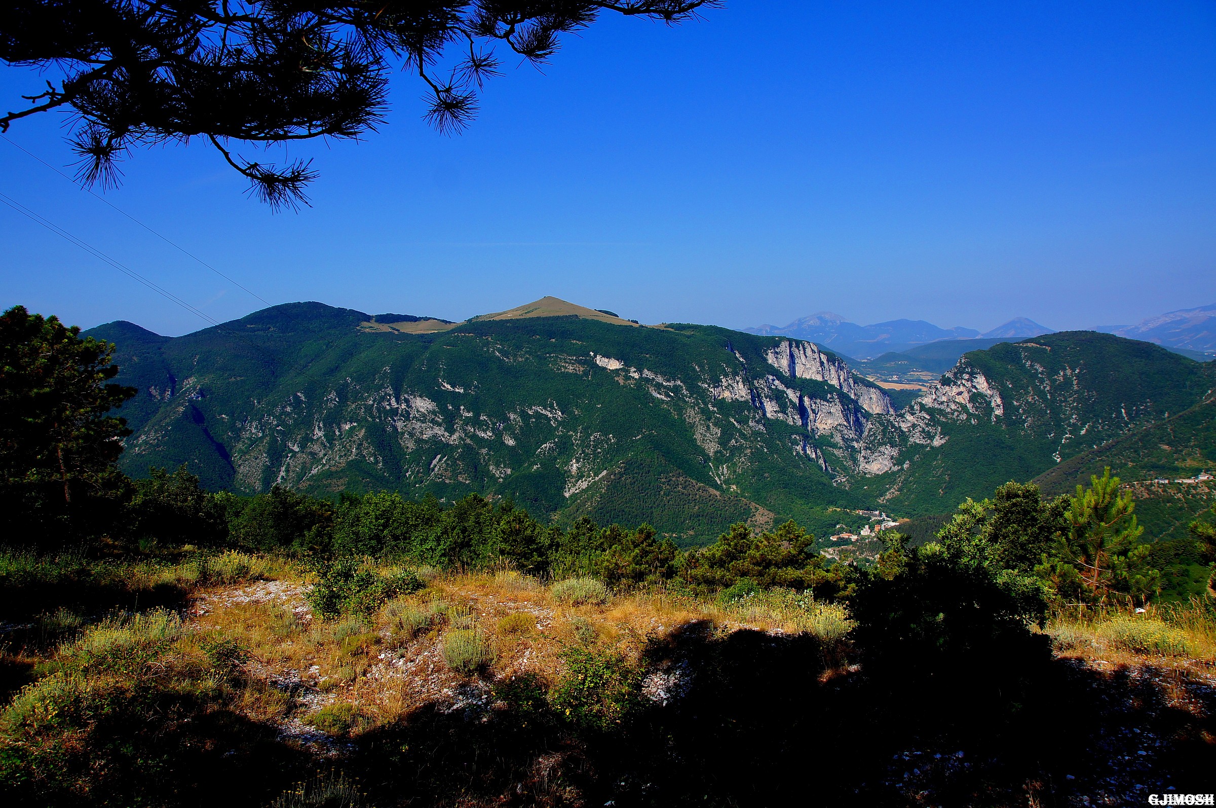 Frasassi Gorge from M.Revellone