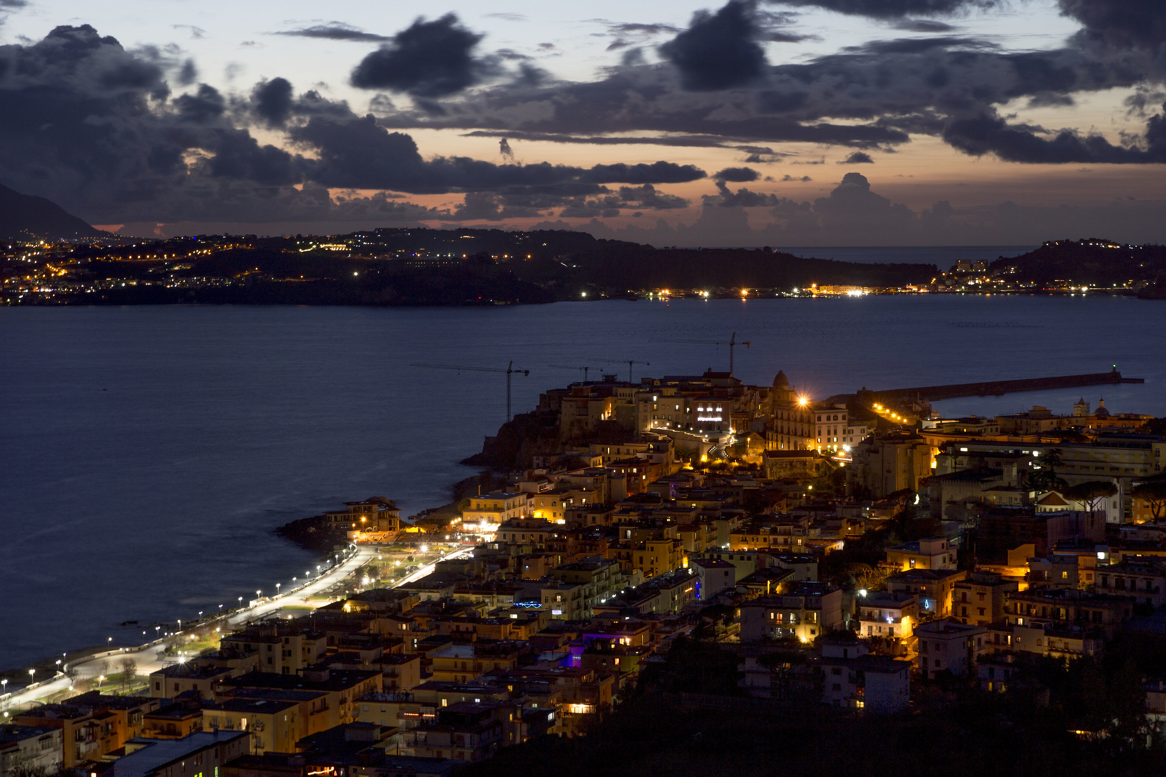 Pozzuoli, vista dall'accademia aereonautica 6