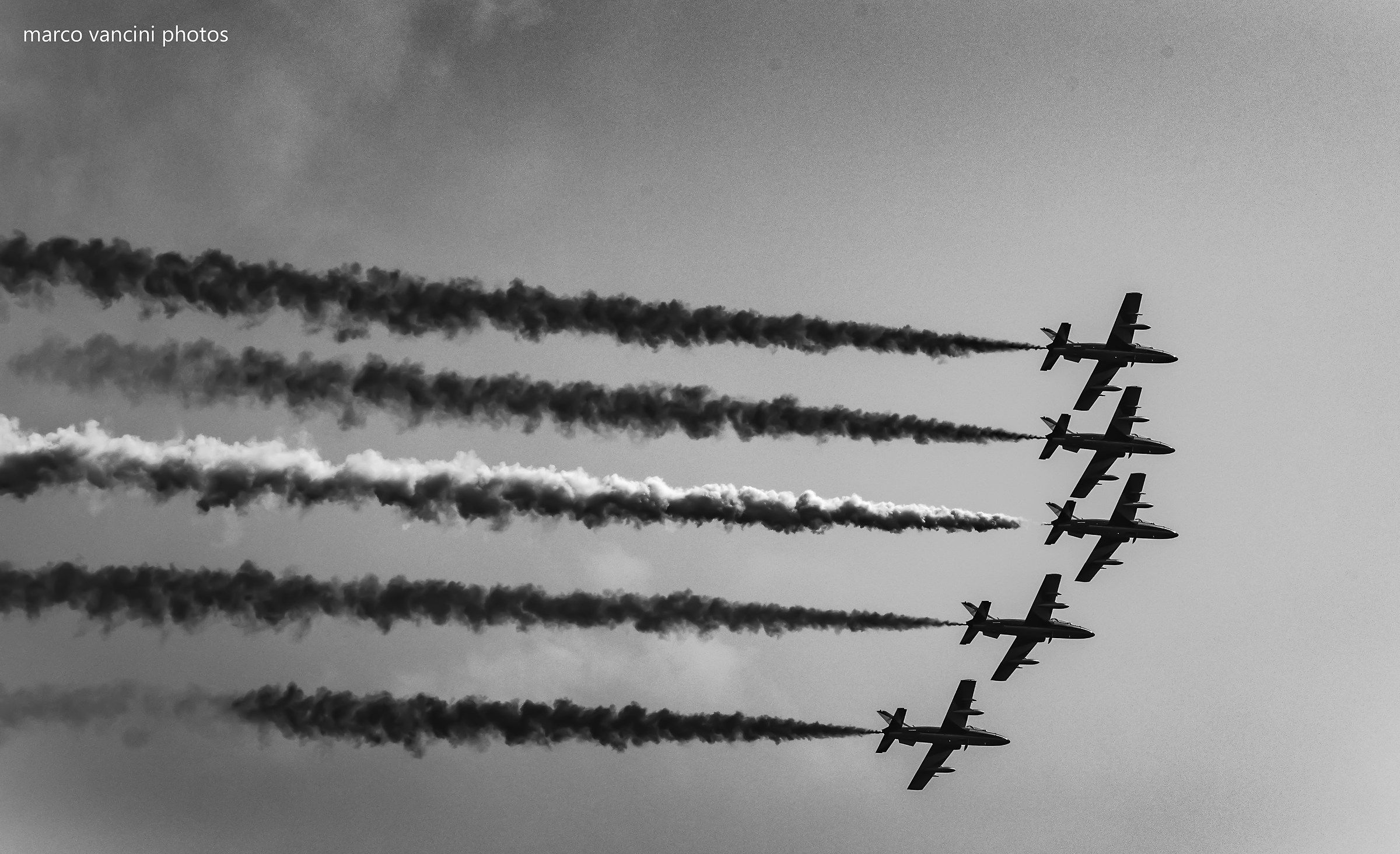 white and black arrows