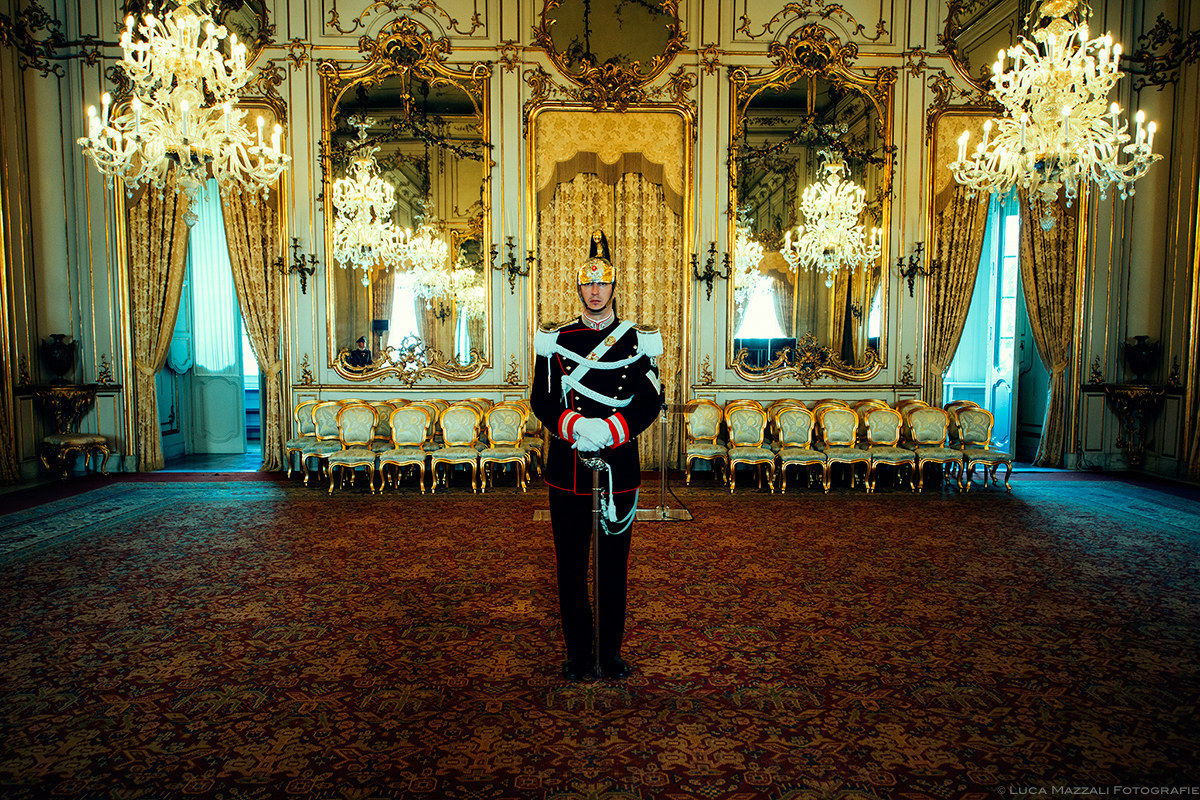 Corazziere in the Hall of Mirrors