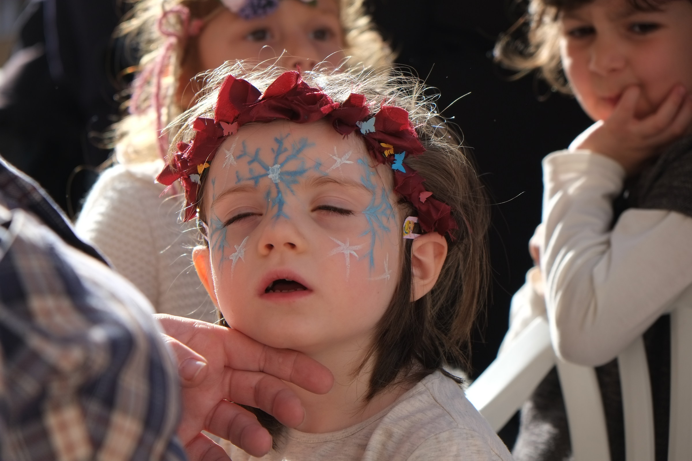 Lilia ferma che ti truccano