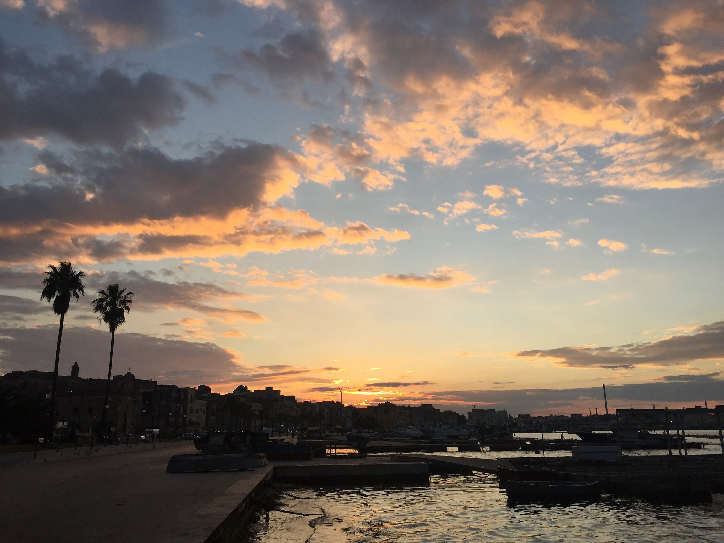 Taranto Vecchia al tramonto