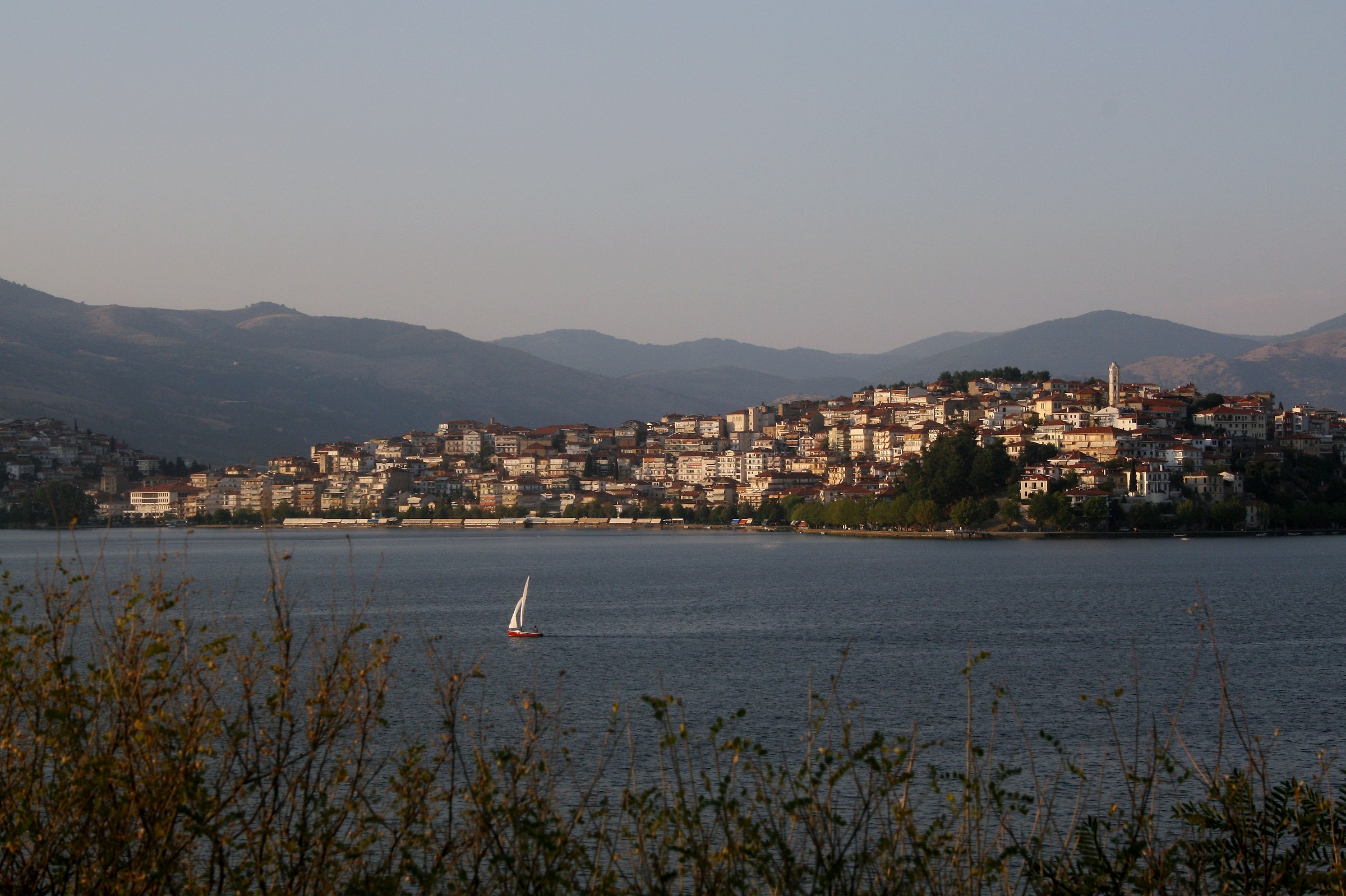 Kastoria, the lake & the city