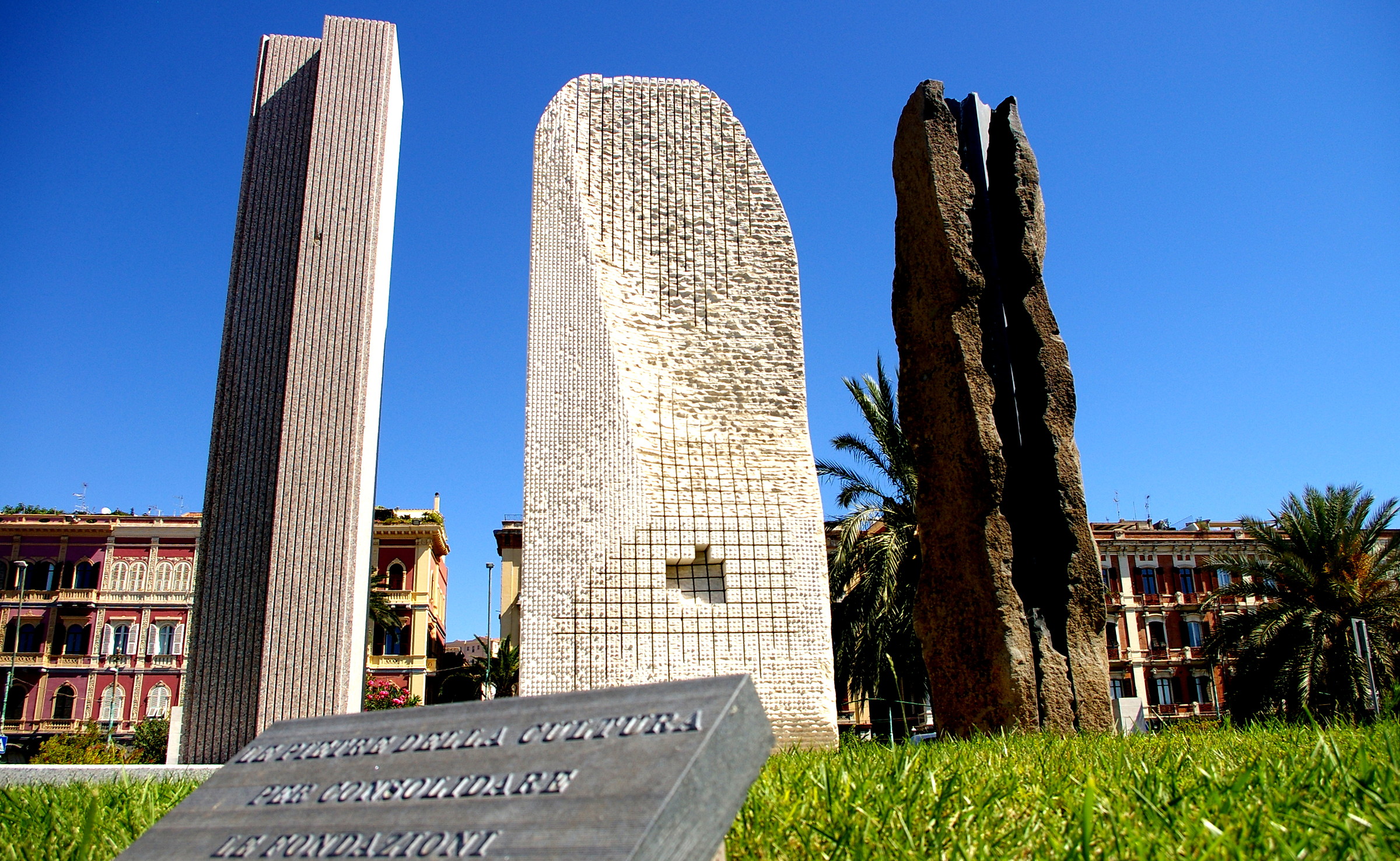 Pinuccio Sciola statua