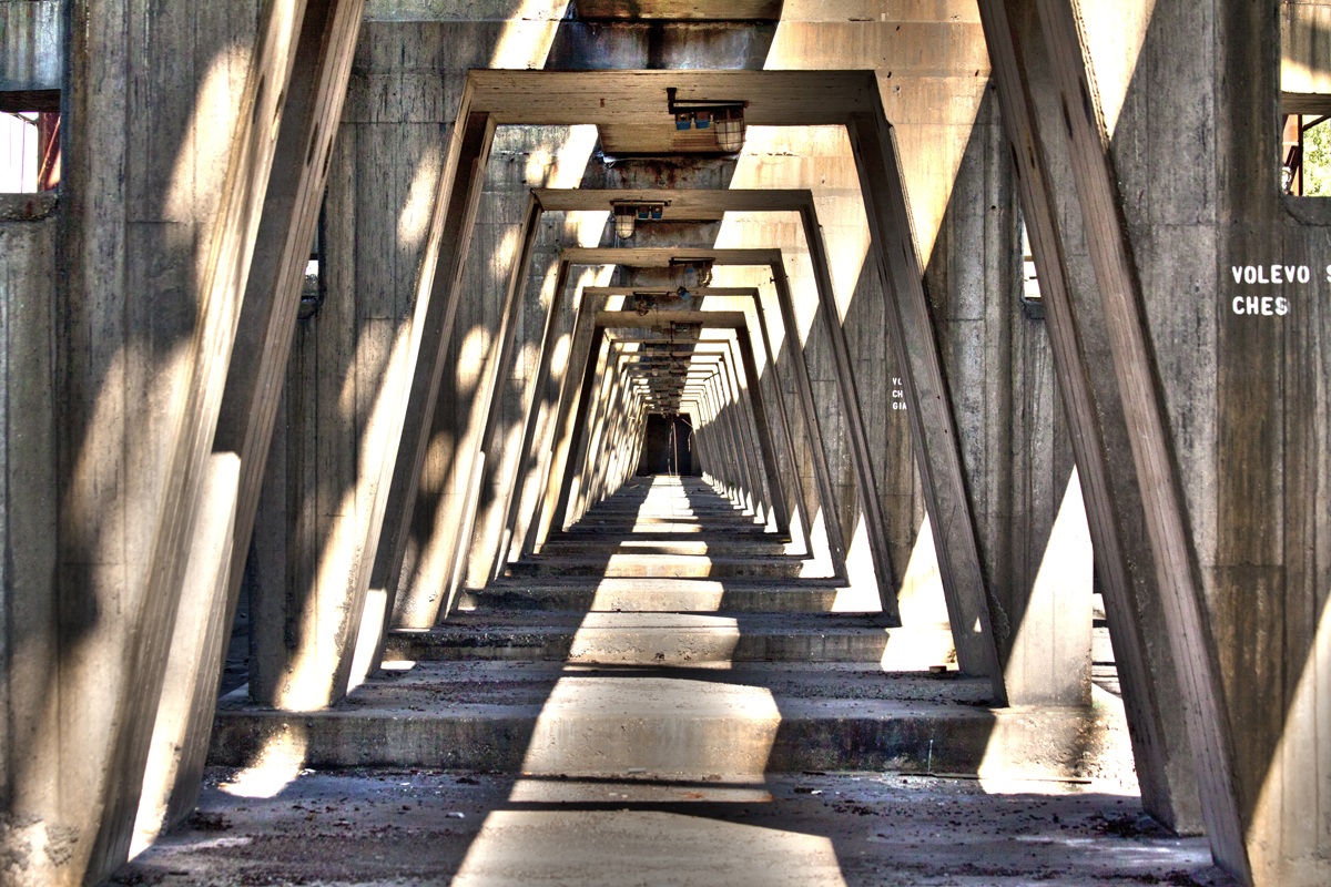 nel ventre del titano abbandonato