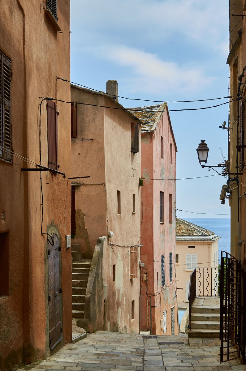 Bastia, Borgo