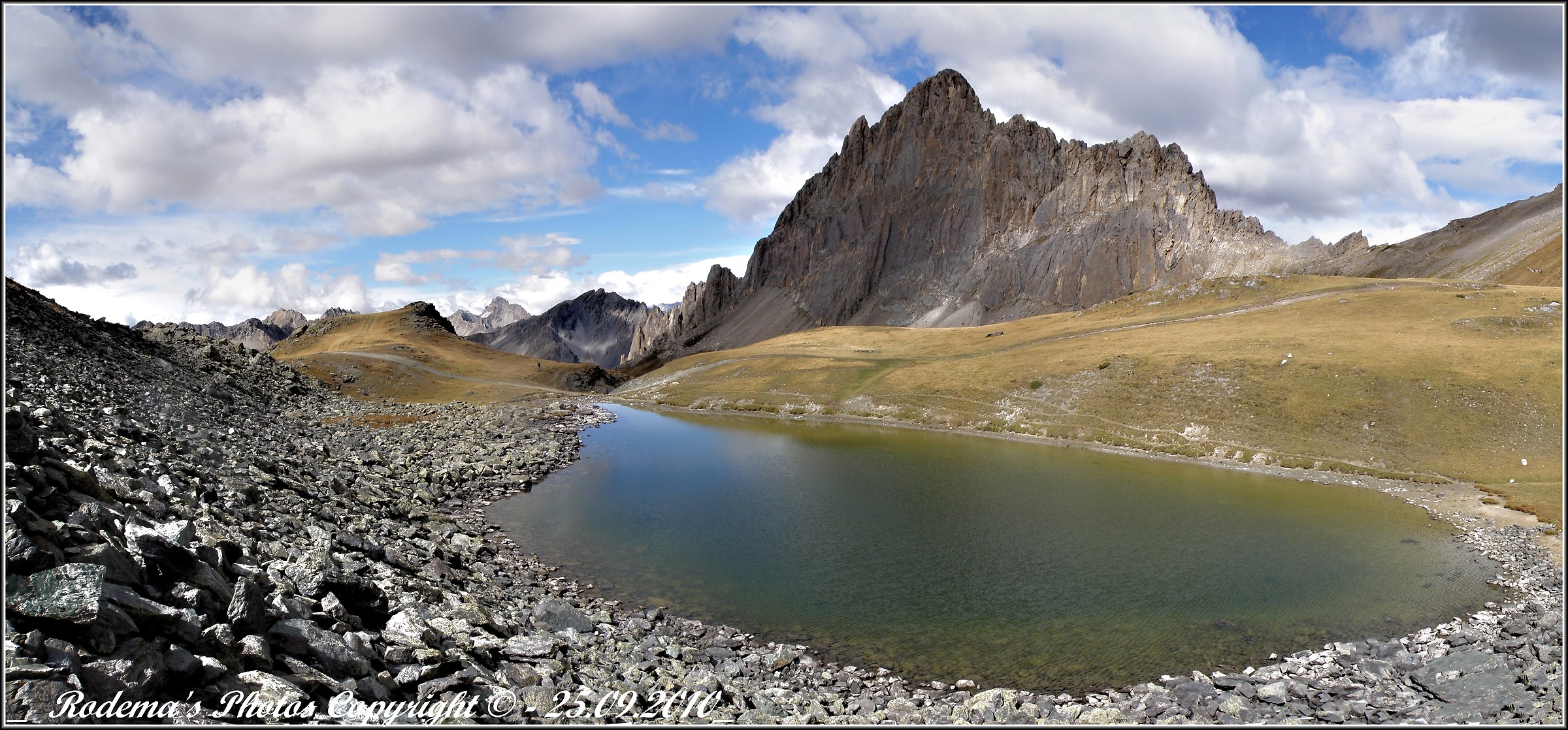 Rocca La Meja and Lake omonimo.2