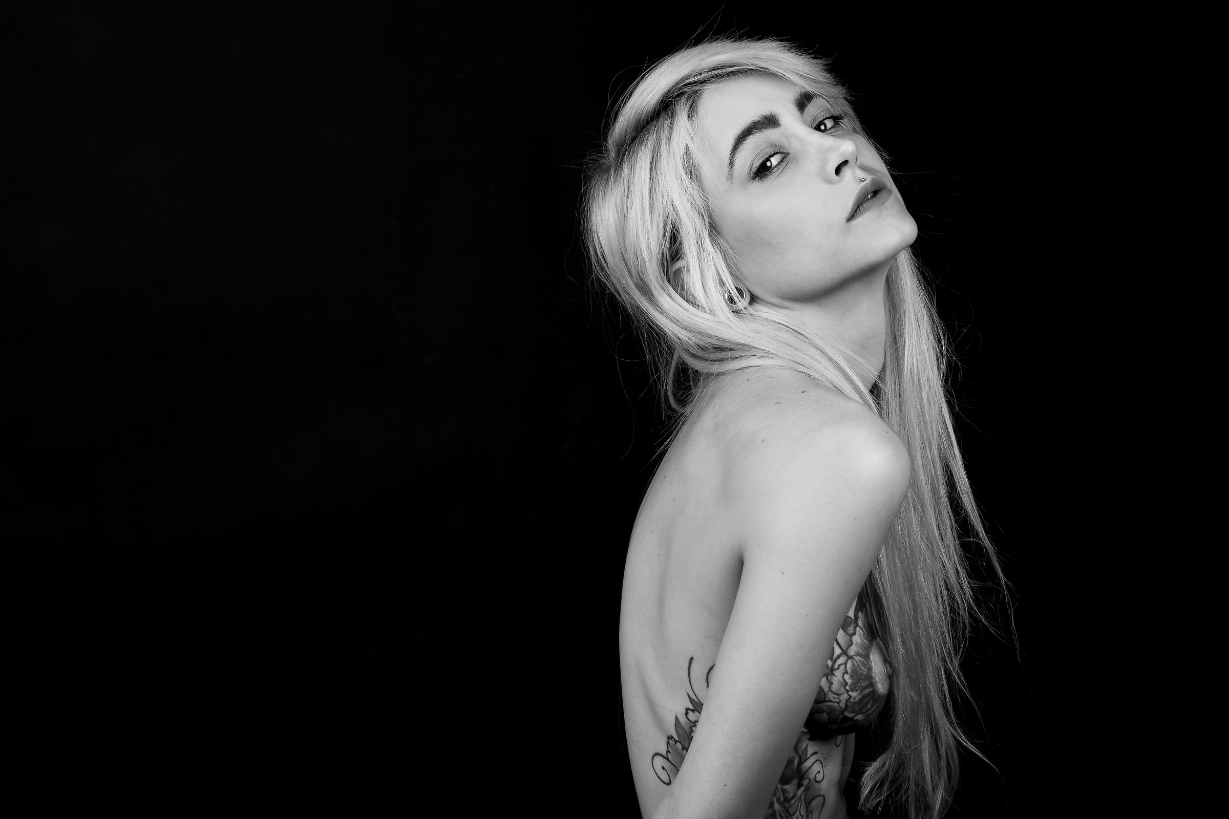 The white wash astern