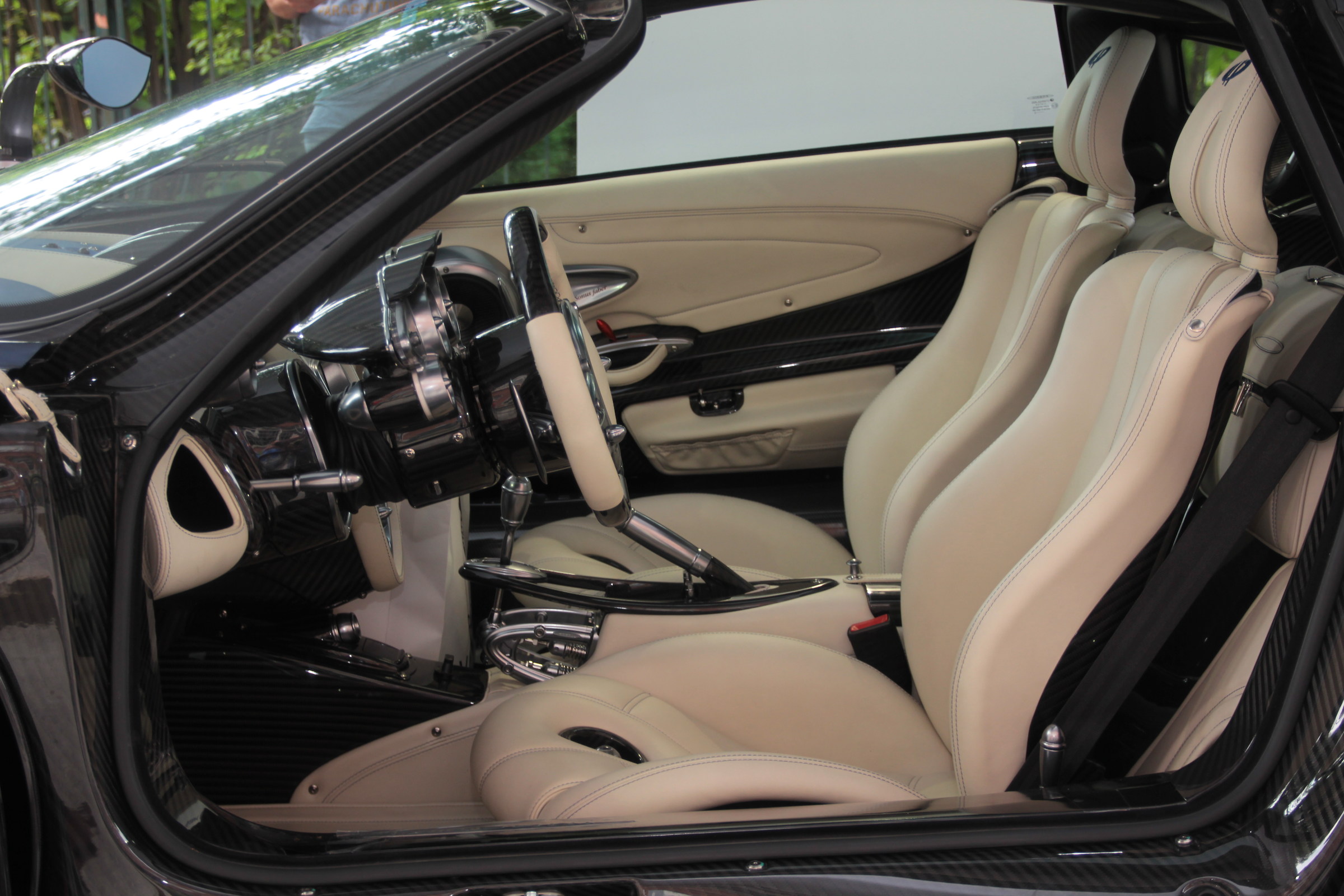 Pagani ............... internal