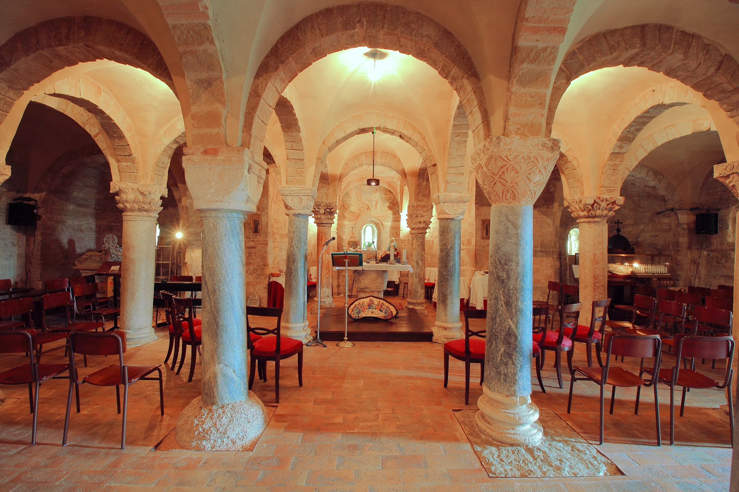 Rambona l'abbazia dell'imperatrice Ageltrude