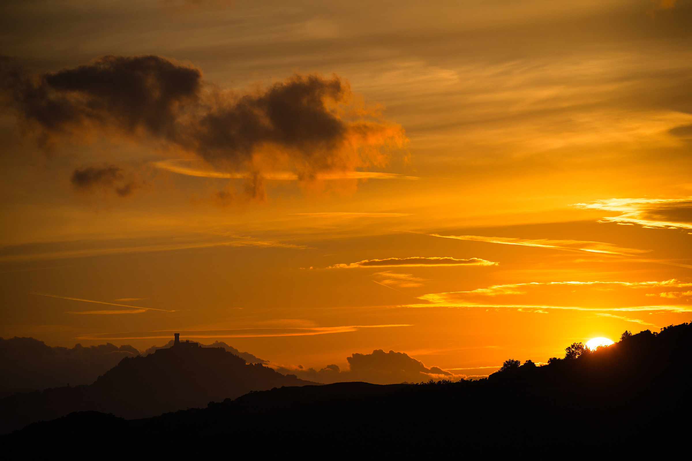 Radicofani al tramonto