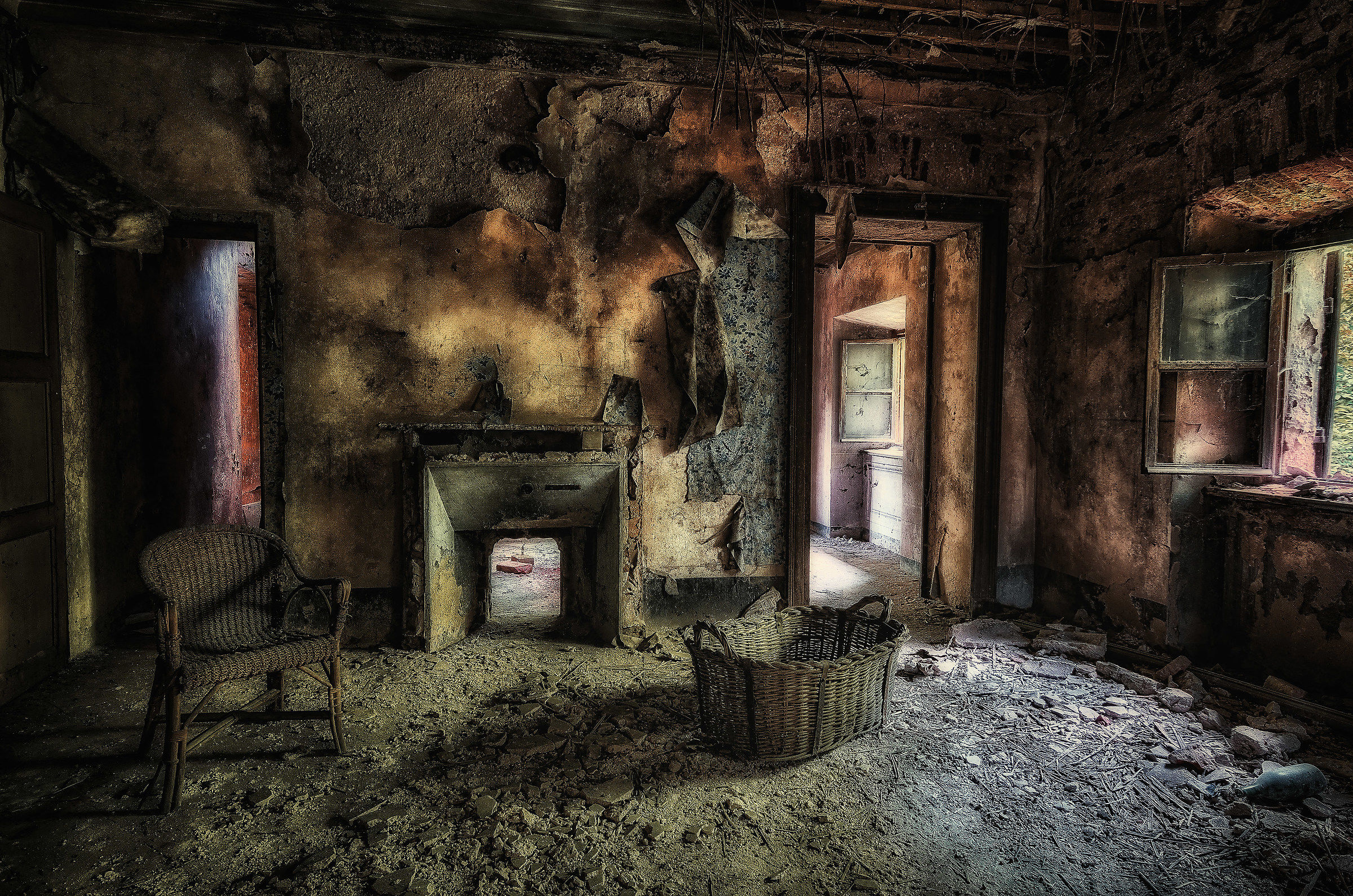 Villa L.dei conti M. i colori dell'abbandono...