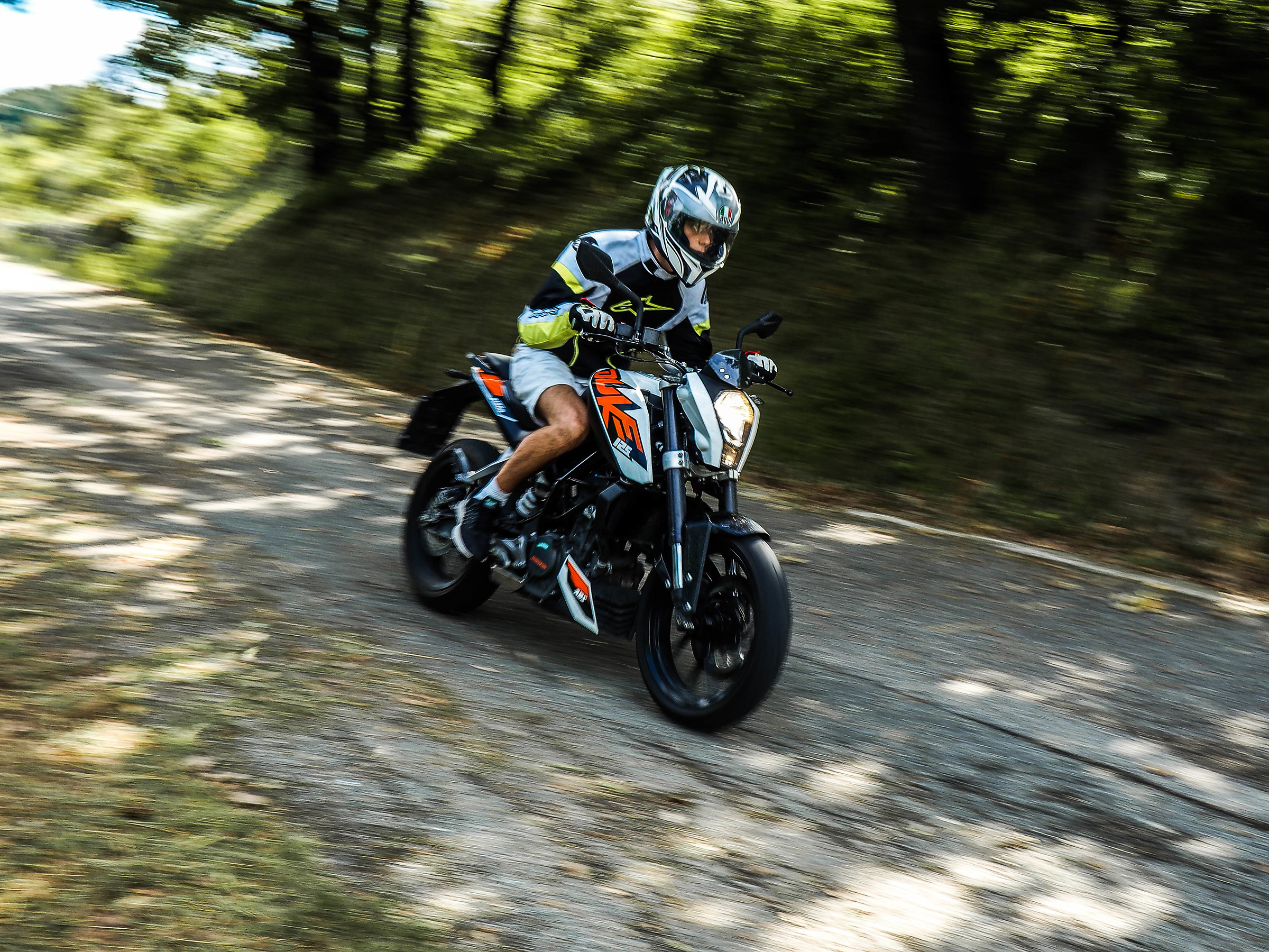 How nice it is to go around the hills of Bologna