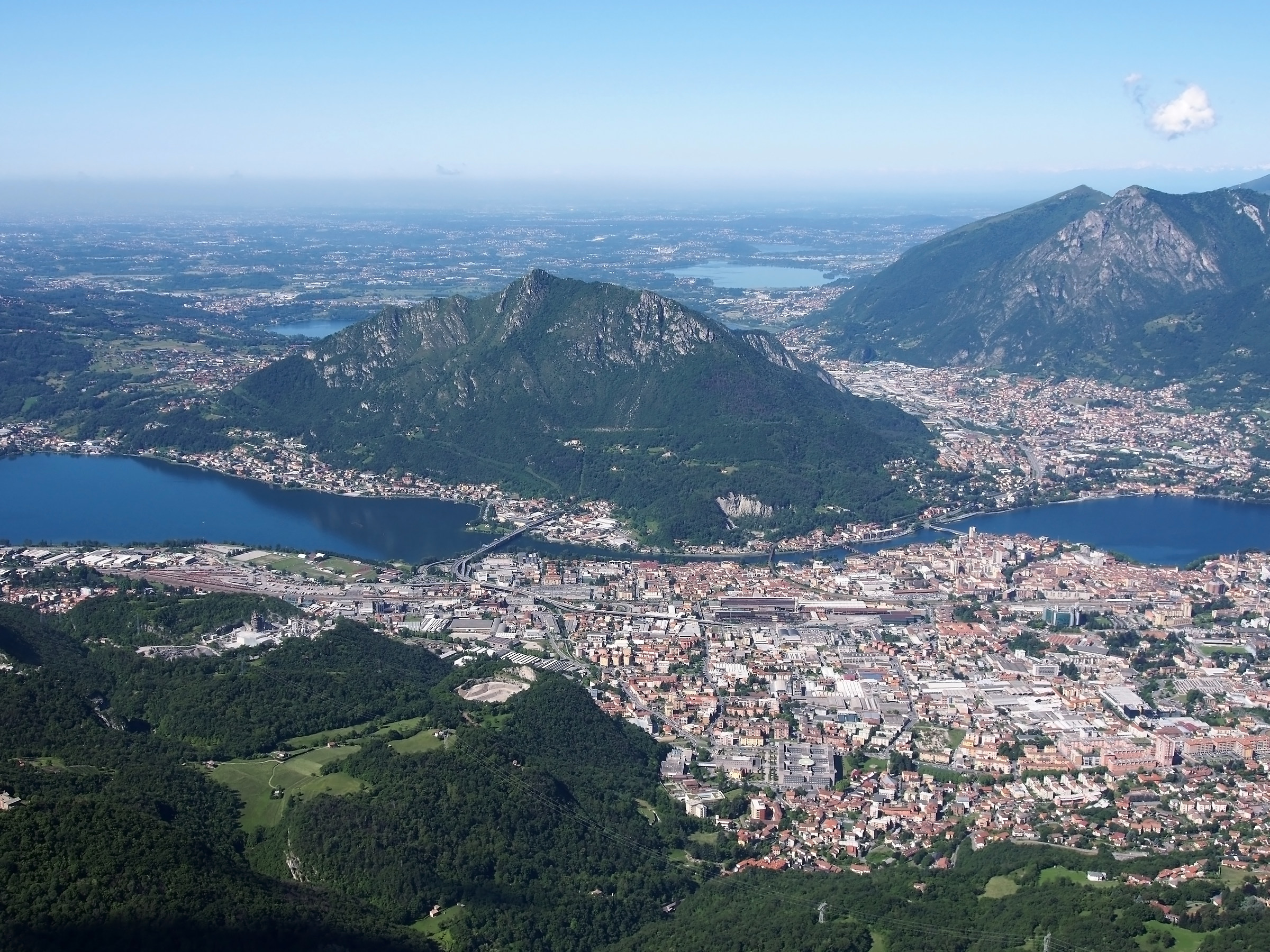overview of the city of lecco with the lake