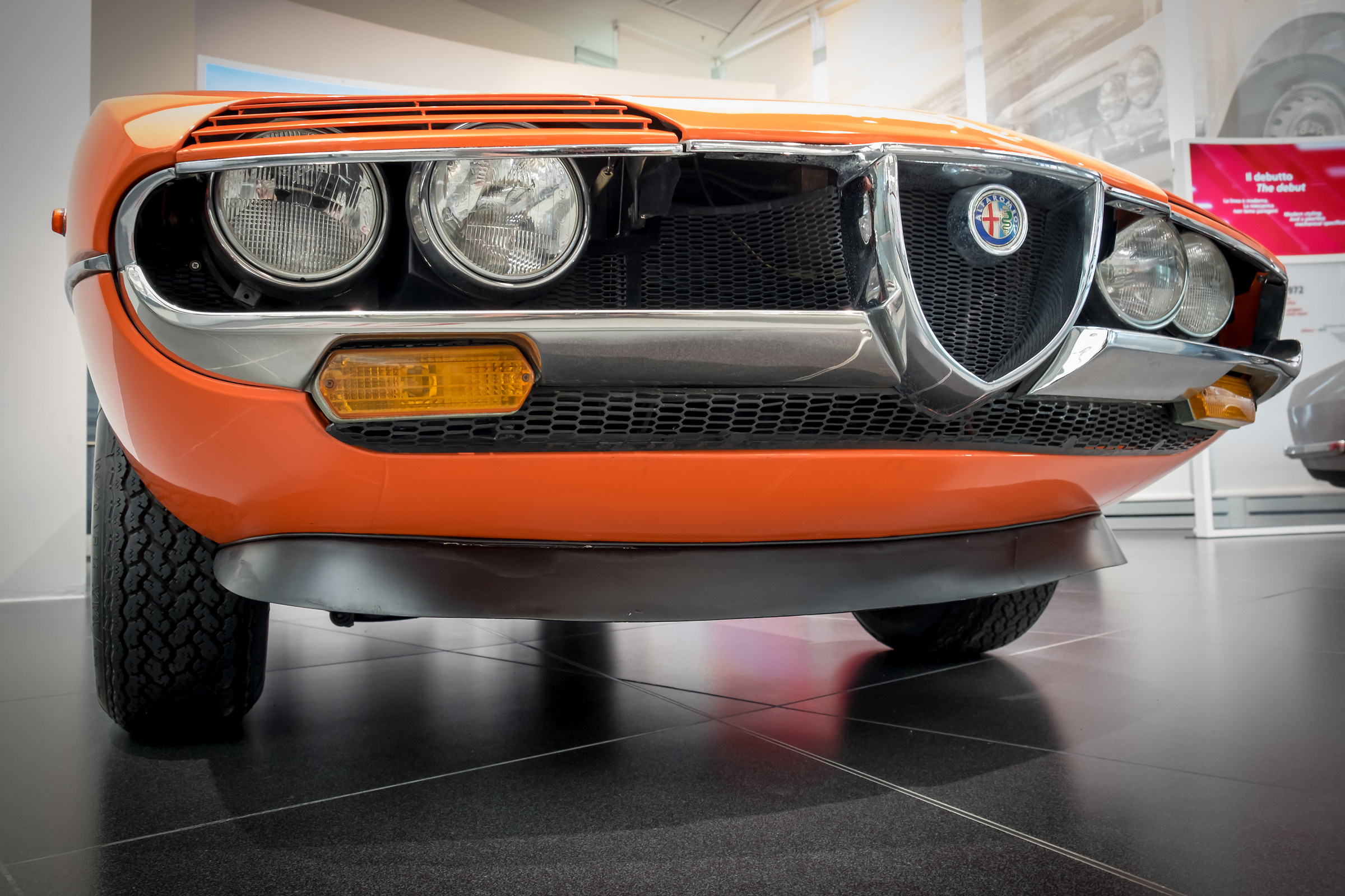 Alfa Romeo Montreal