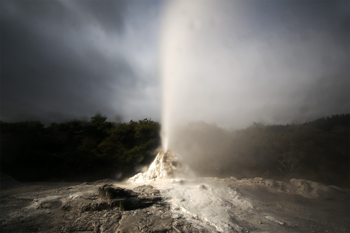 New Zealand, North Island, Waiotapu Geyser.
