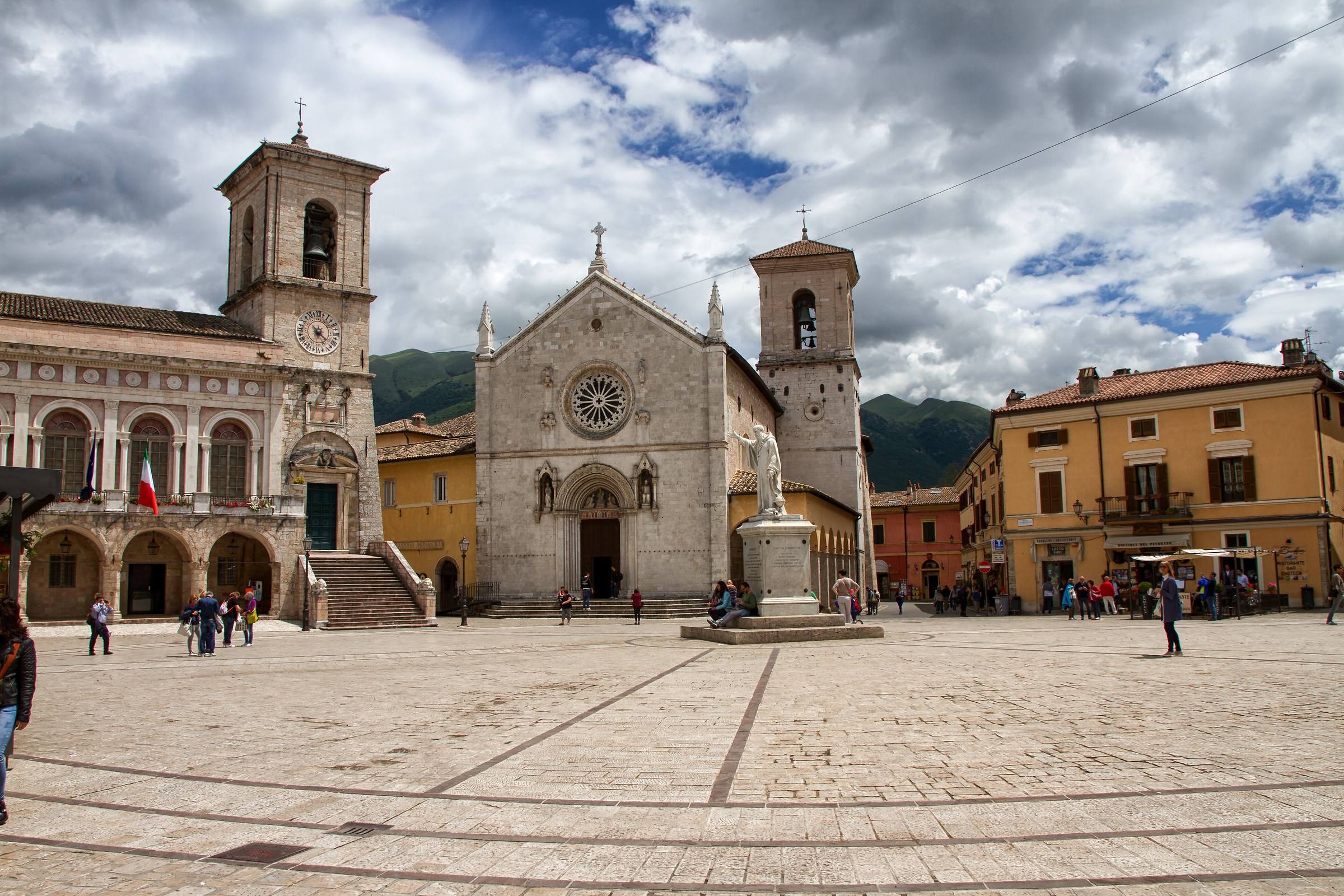 Norcia com'era prima .....