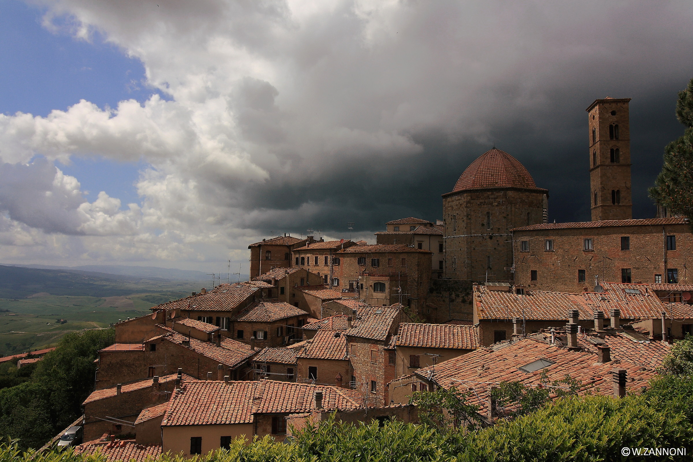 Nubi su Volterra