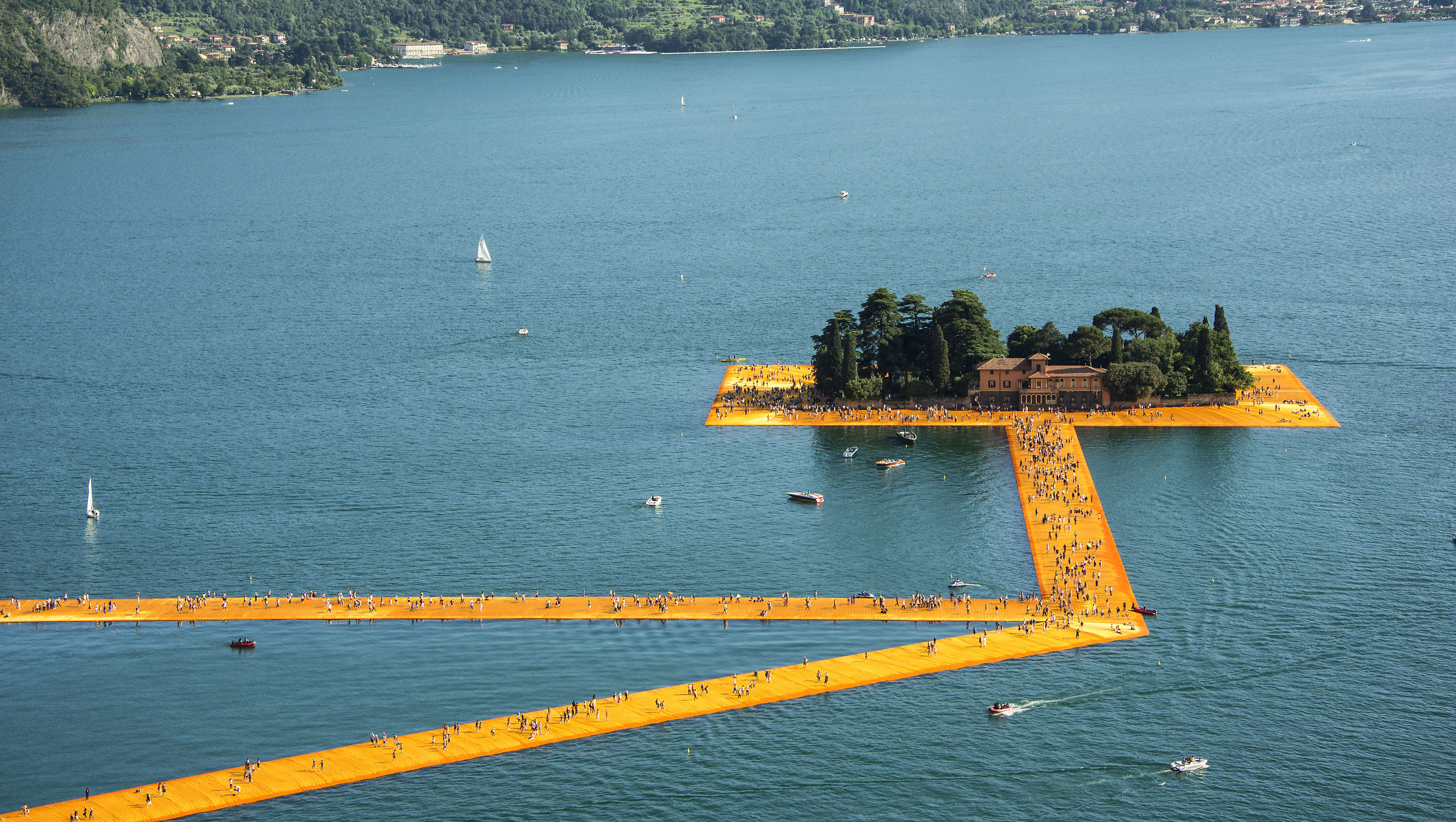 The Floating Piers