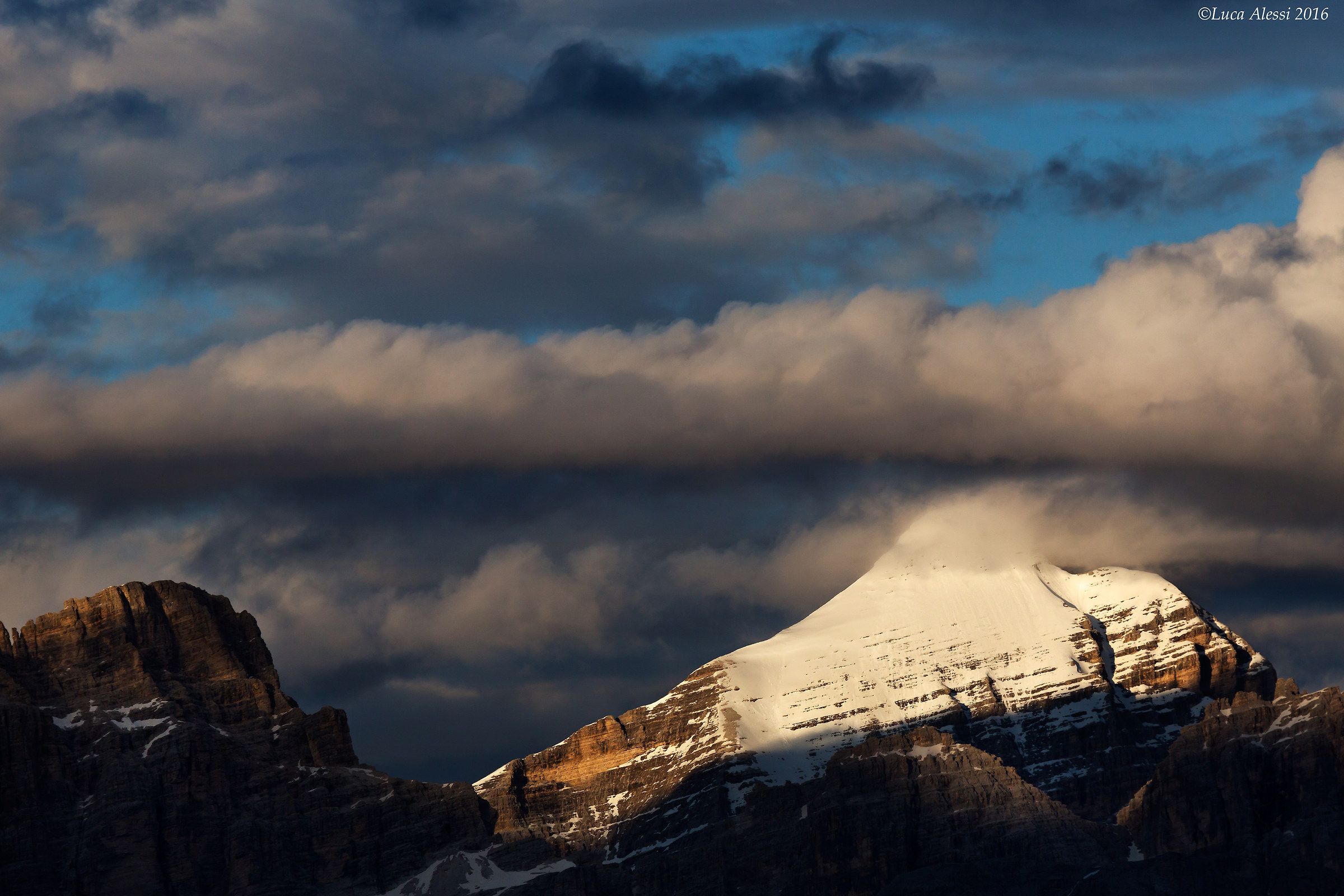 Ultima luce sulle vette