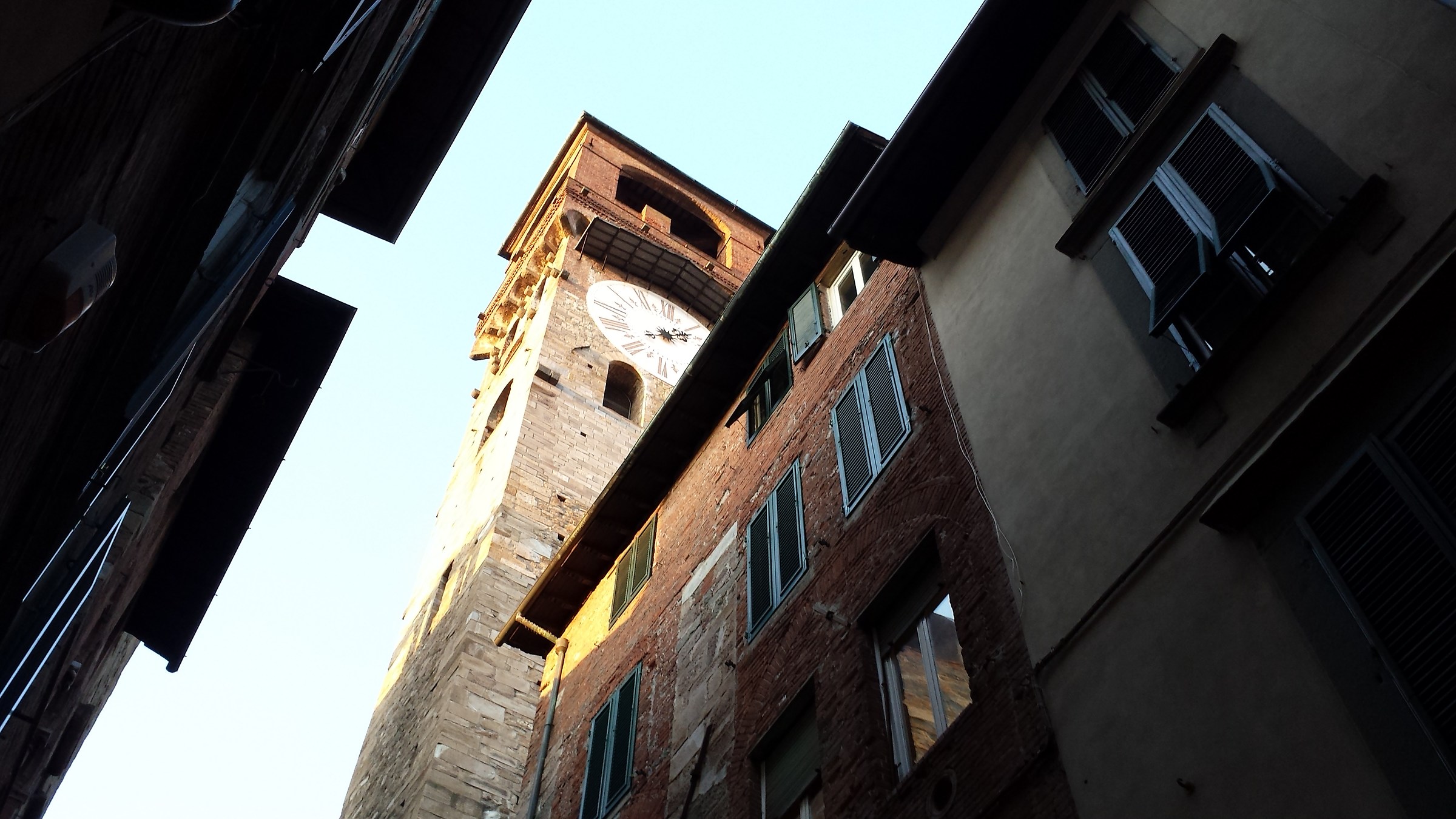 Clock Tower in Fillungo in Lucca