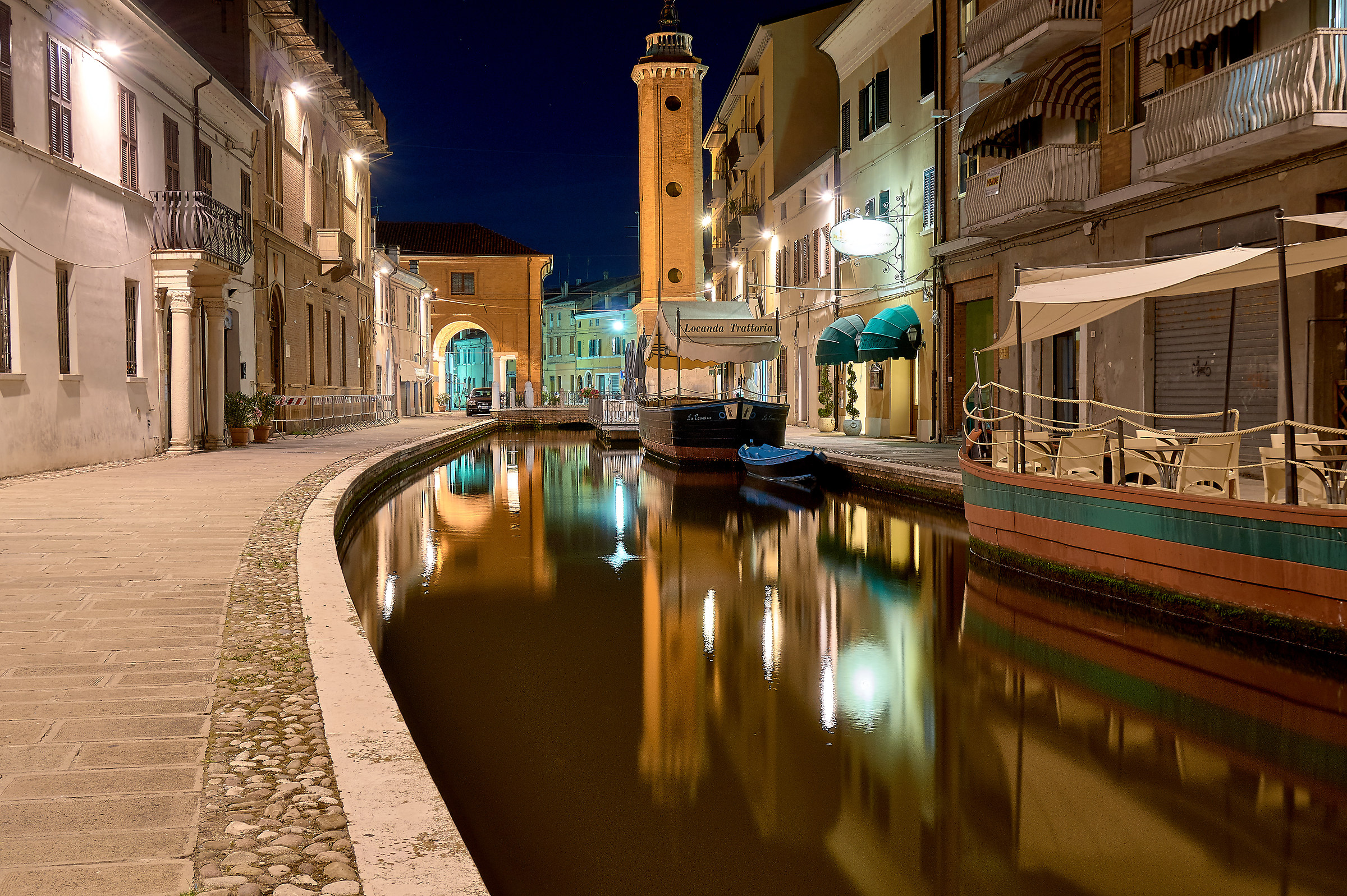 Comacchio By night