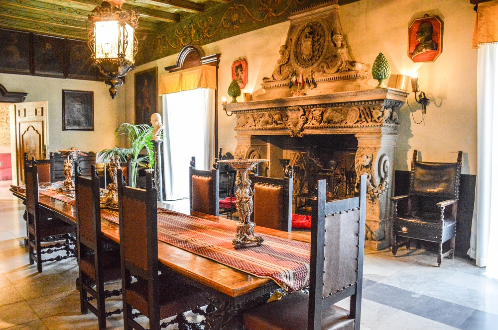 Inside Villa Niscemi, the Kings Room