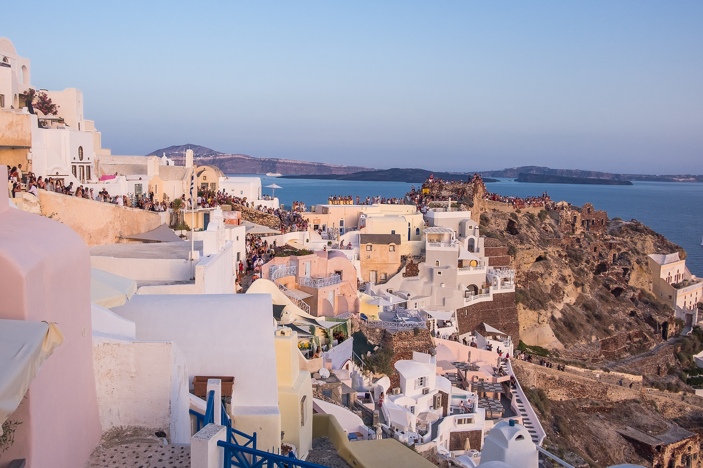 All ready for the sunset in Oia (Santorini Island