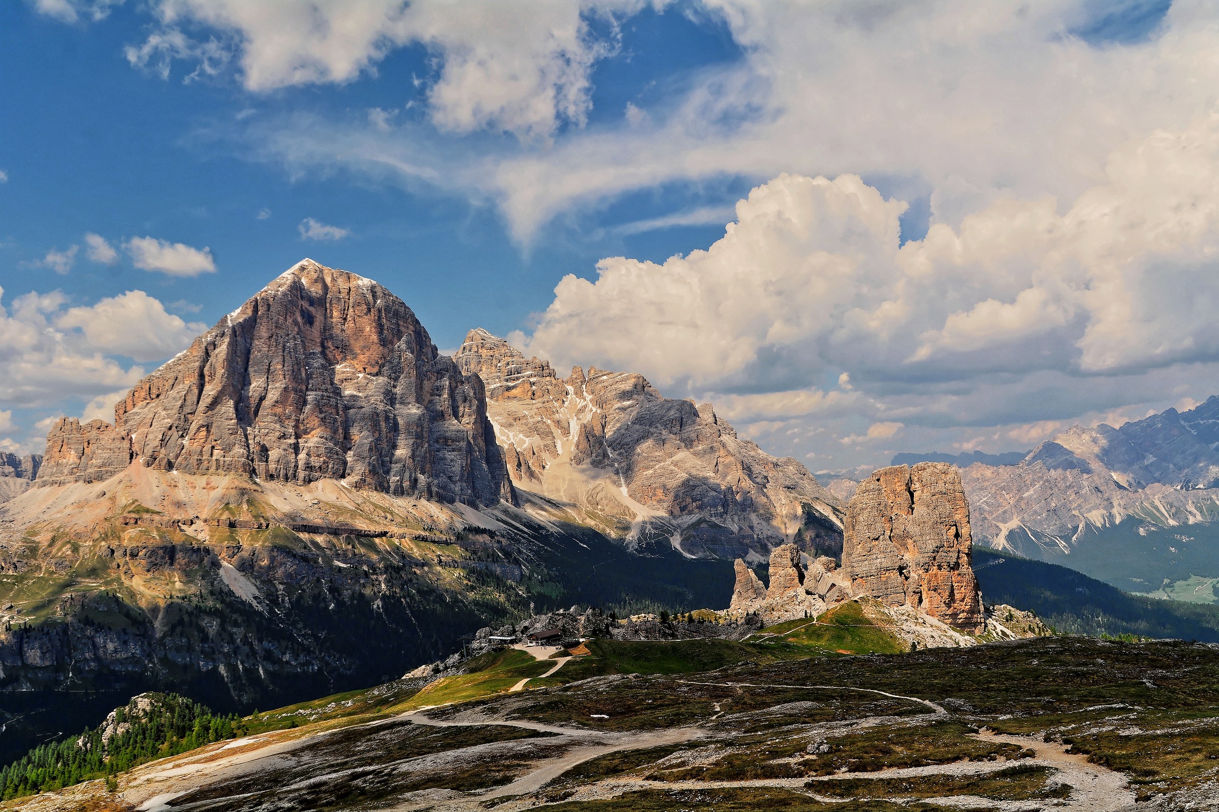 Tofana di Rozes and 5 Torri