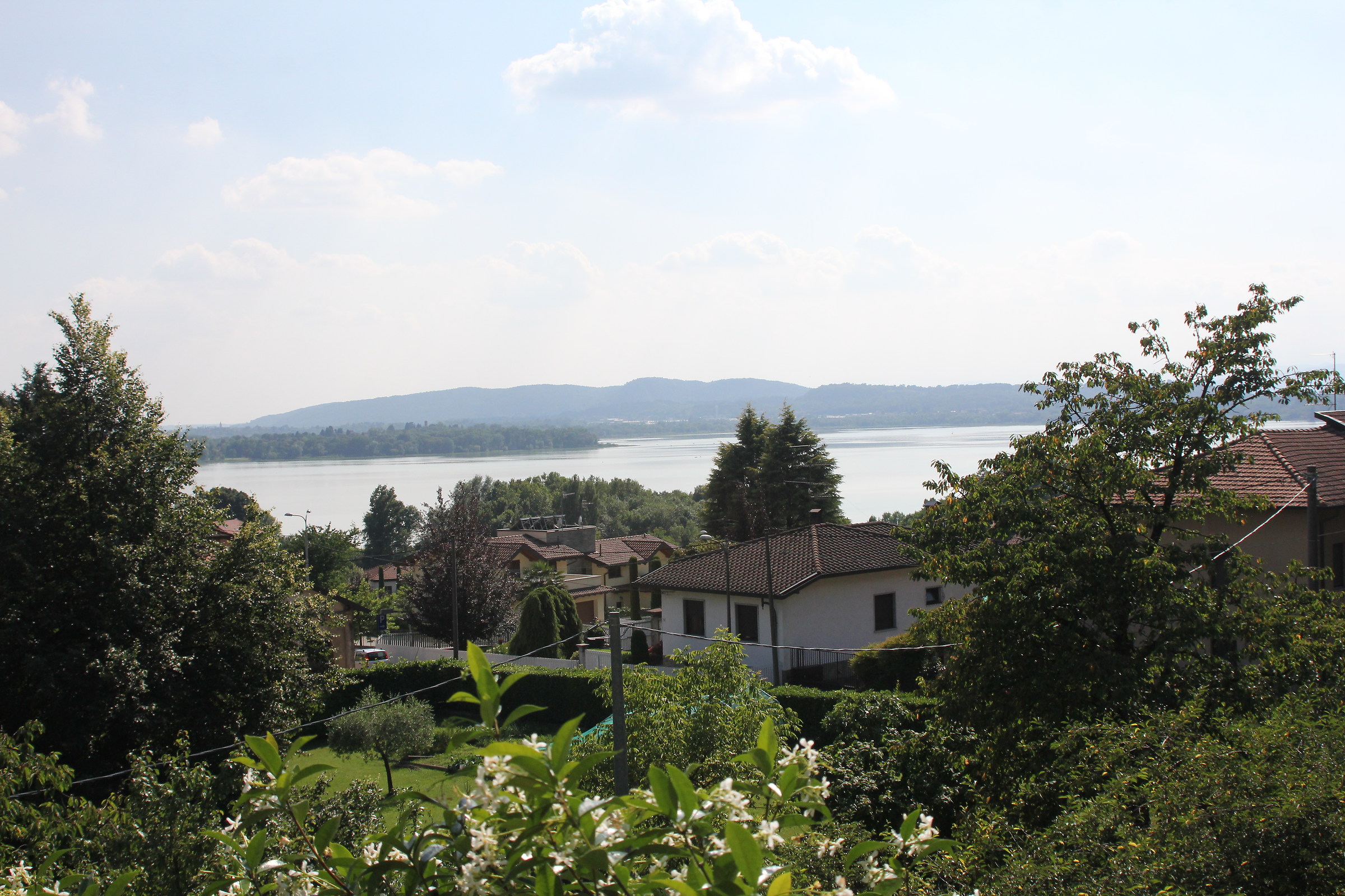 Affacciarsi sul lago di Varese