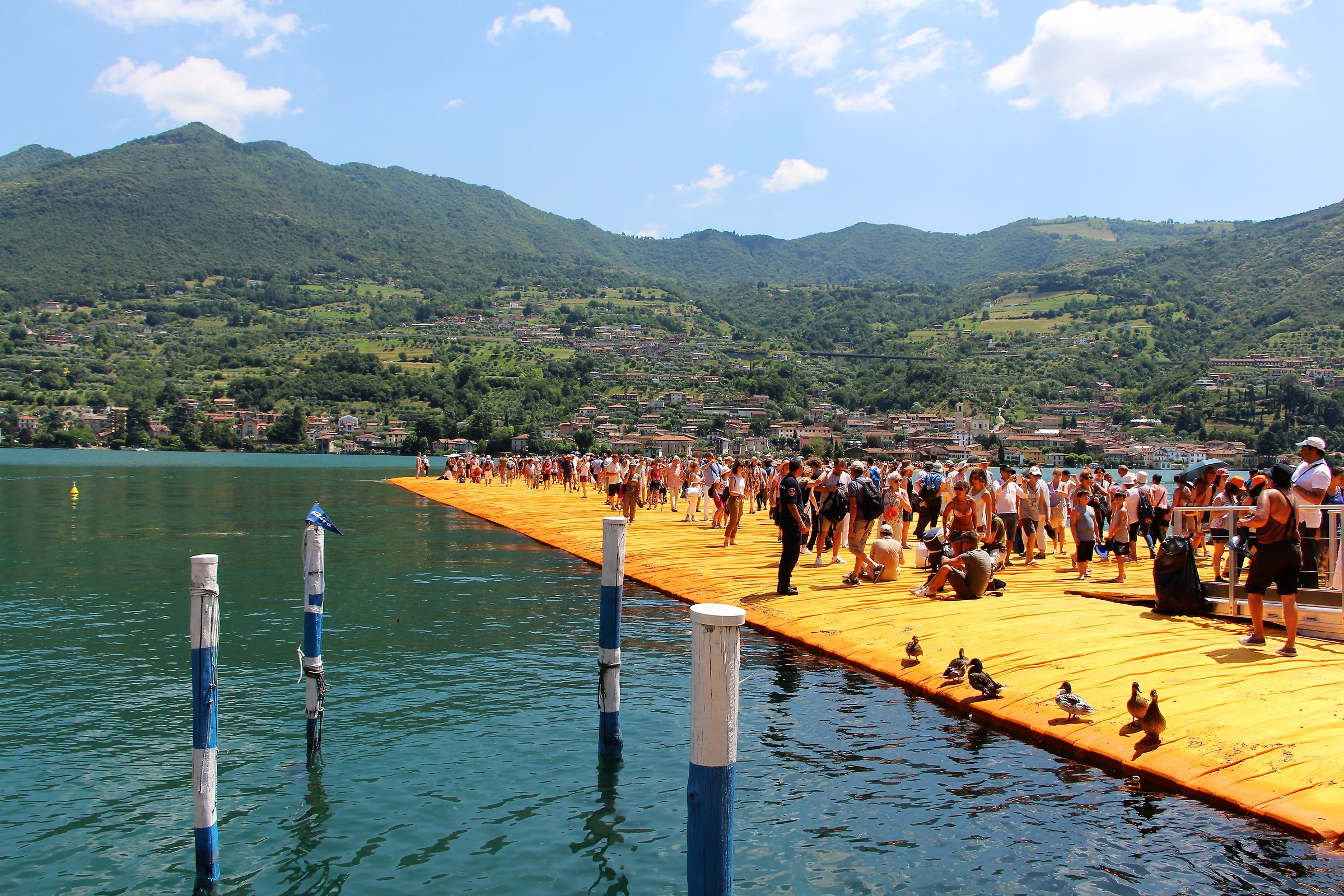 Lago d'Iseo camminando sull'acqua