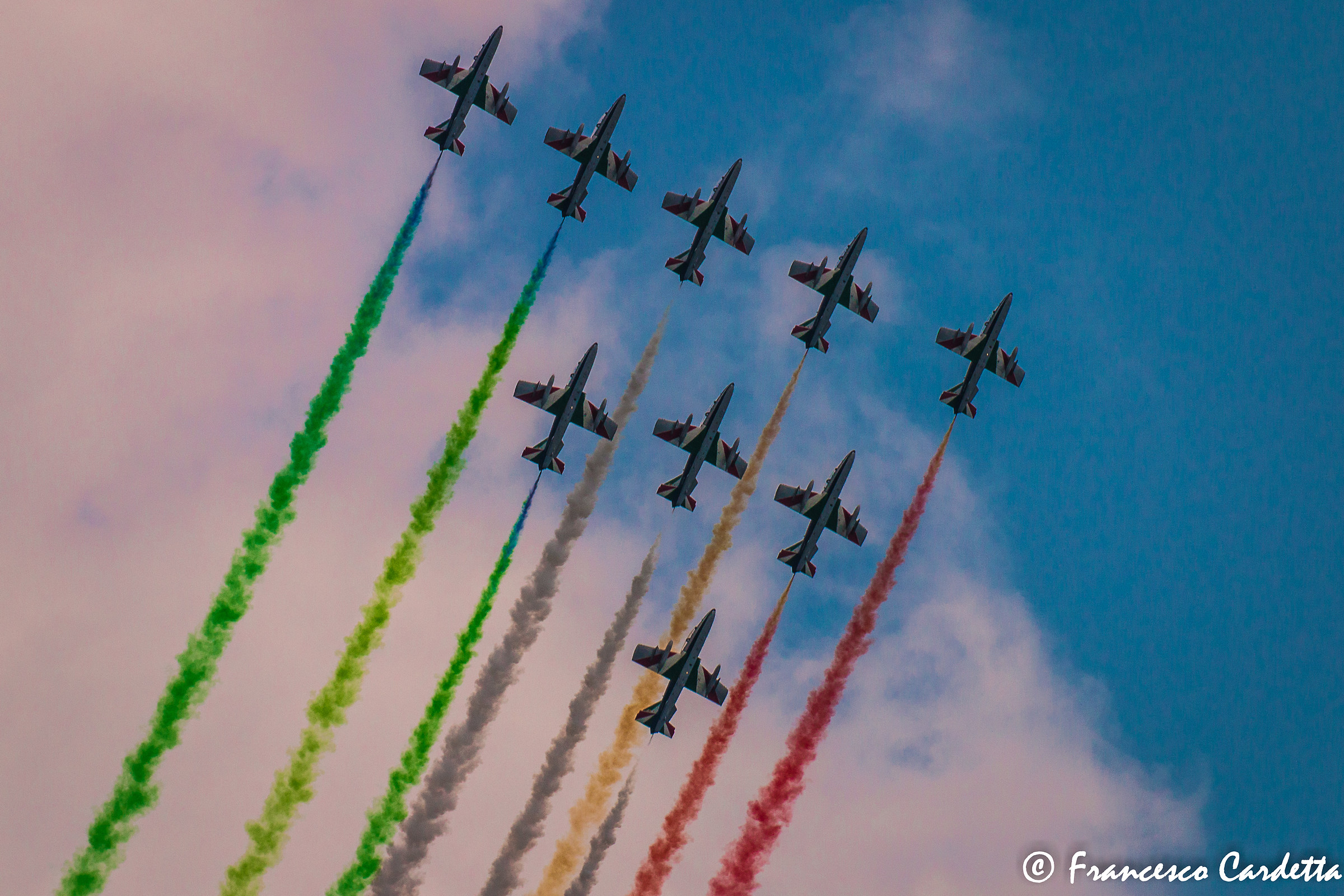 Tricolore verso l'alto ...