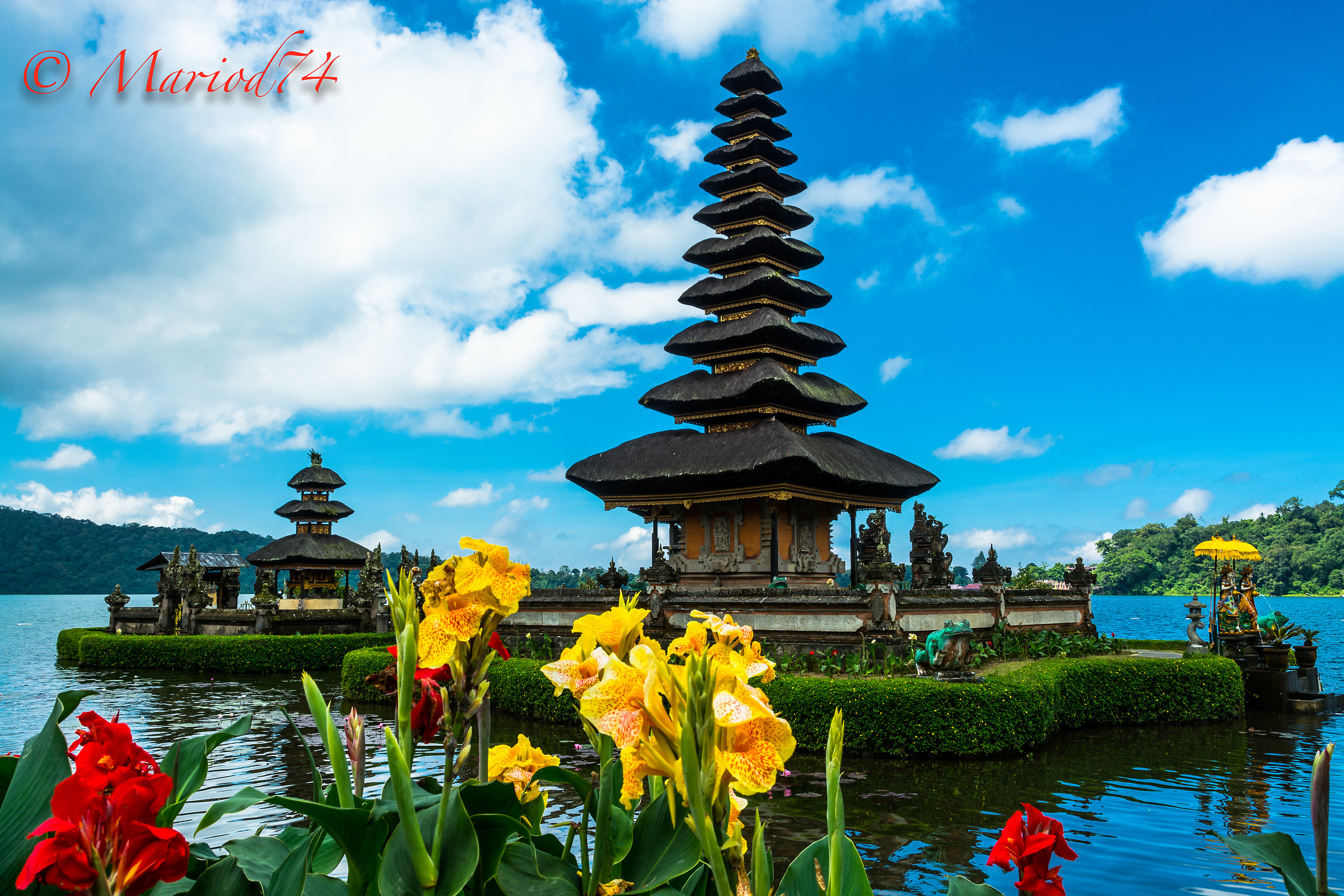 Indonesia Bali Ulun Danu Temple-1