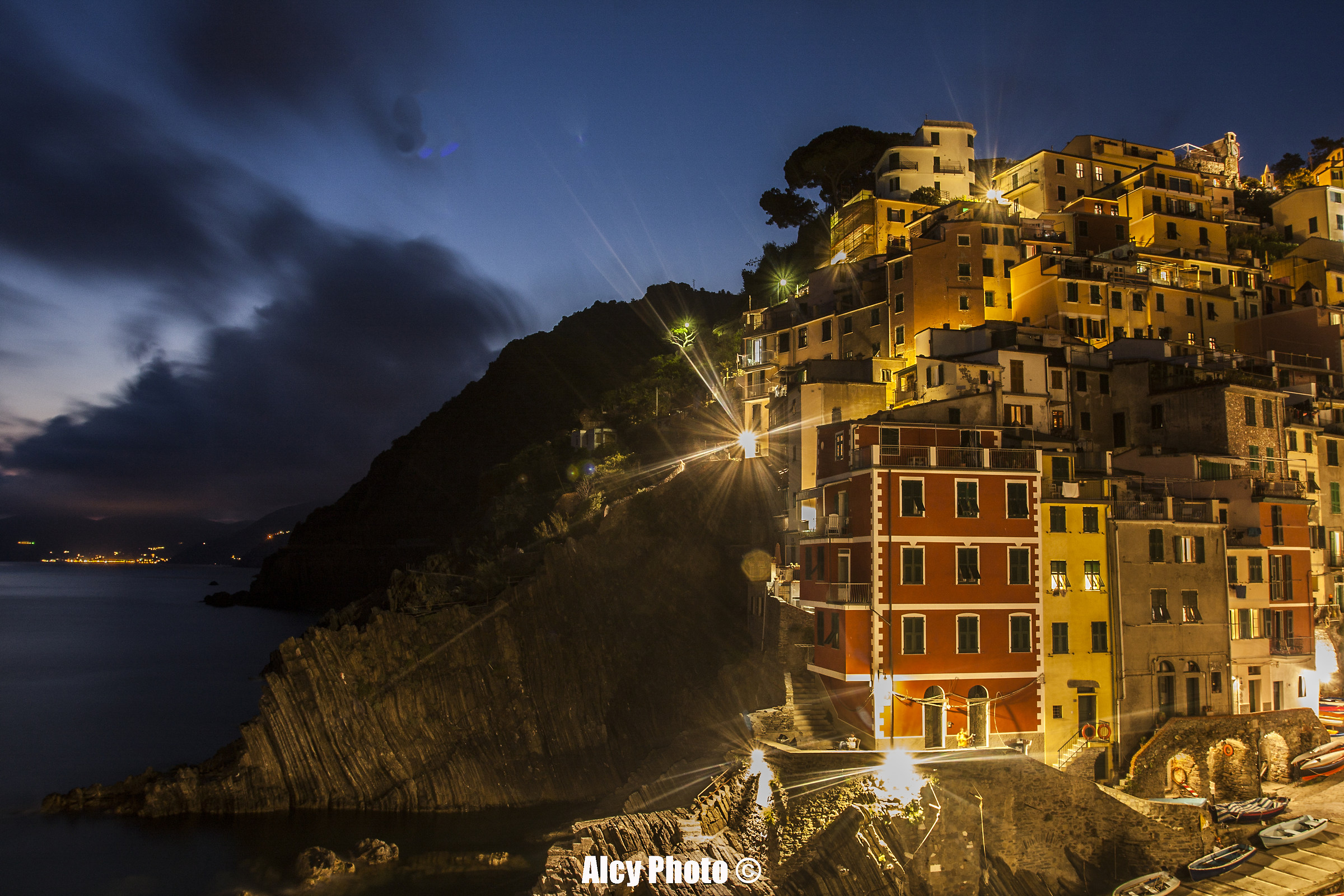Quando cala la notte su Riomaggiore