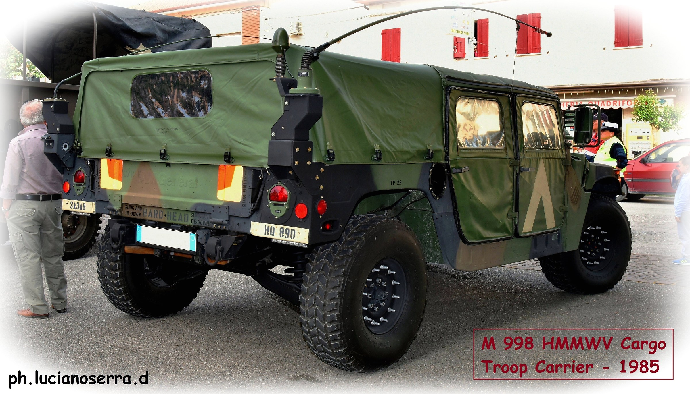 M 998 hmmwv Cargo / Troop Carrier - 1985