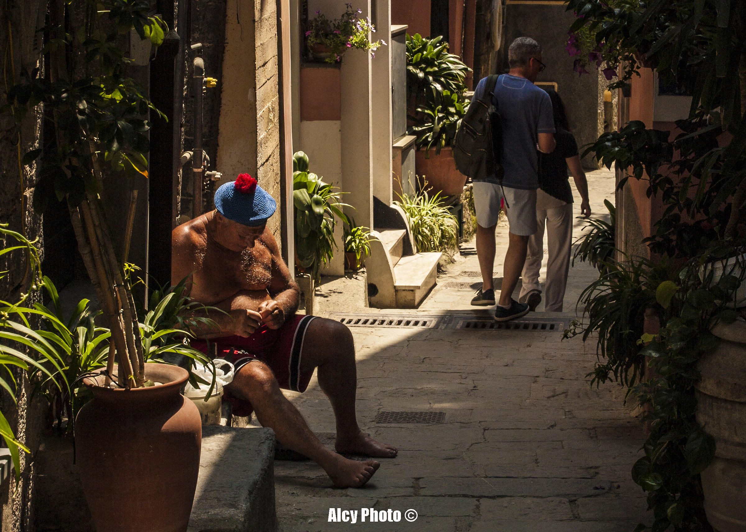 All'ombra dell'ultimo sole s'era assopito un pes...