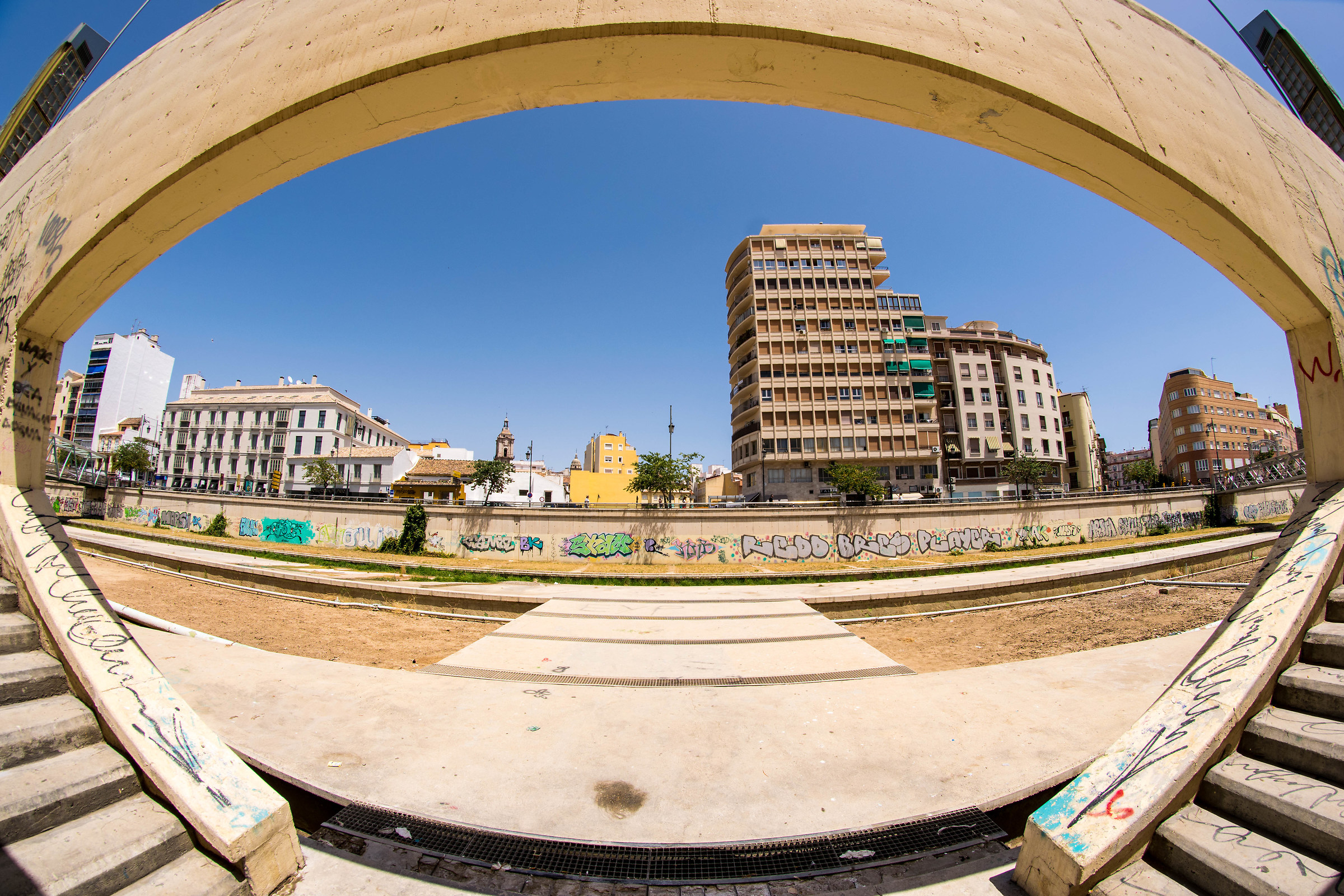 Un occhio su un altro mondo