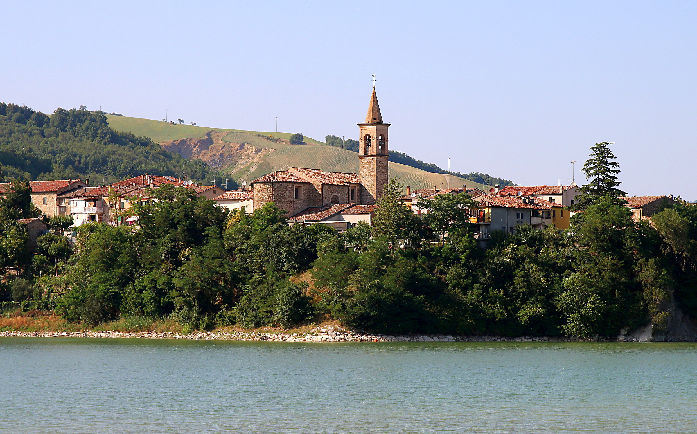 Lake Sassocorvaro (Pu)