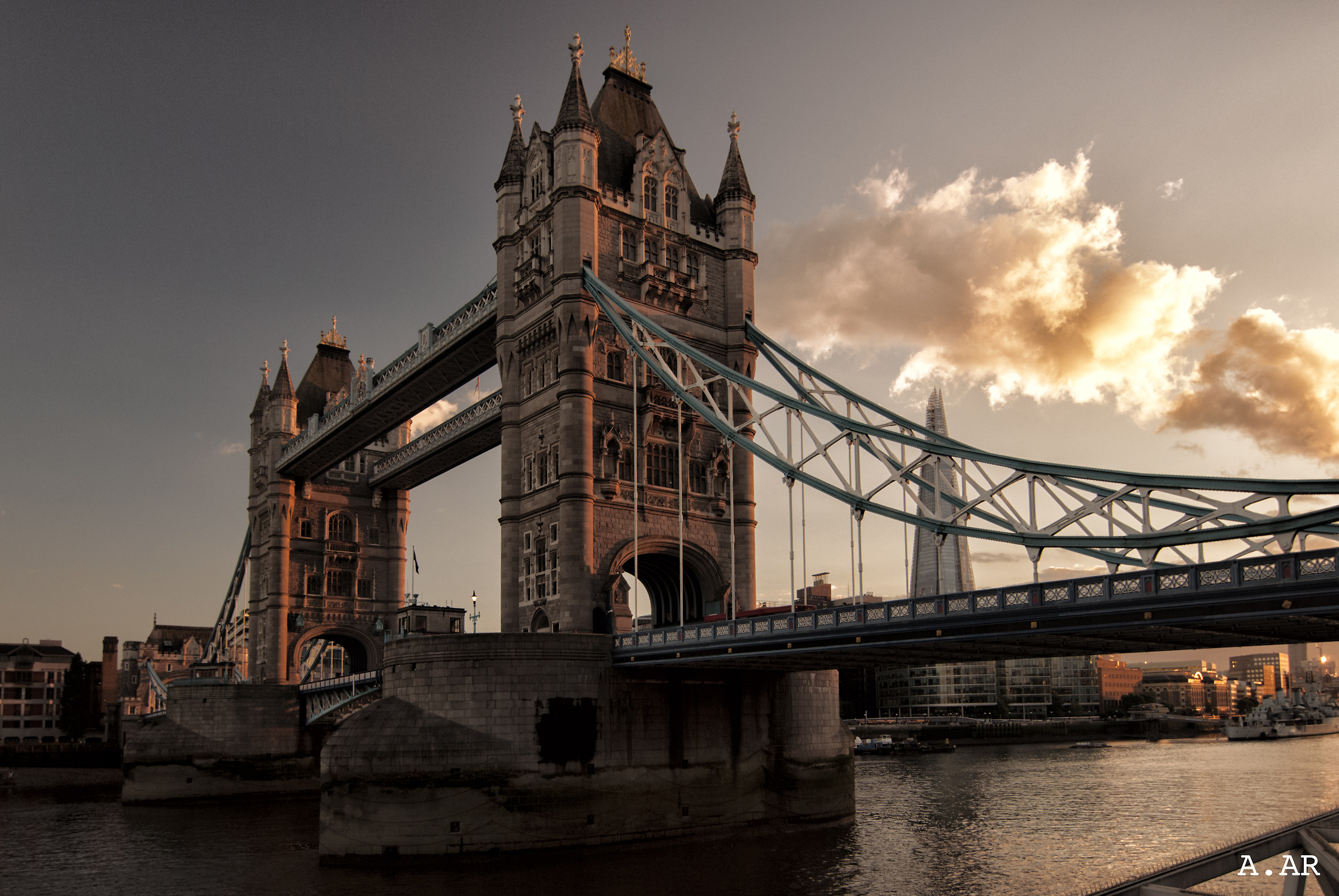 London Bridge Sunset