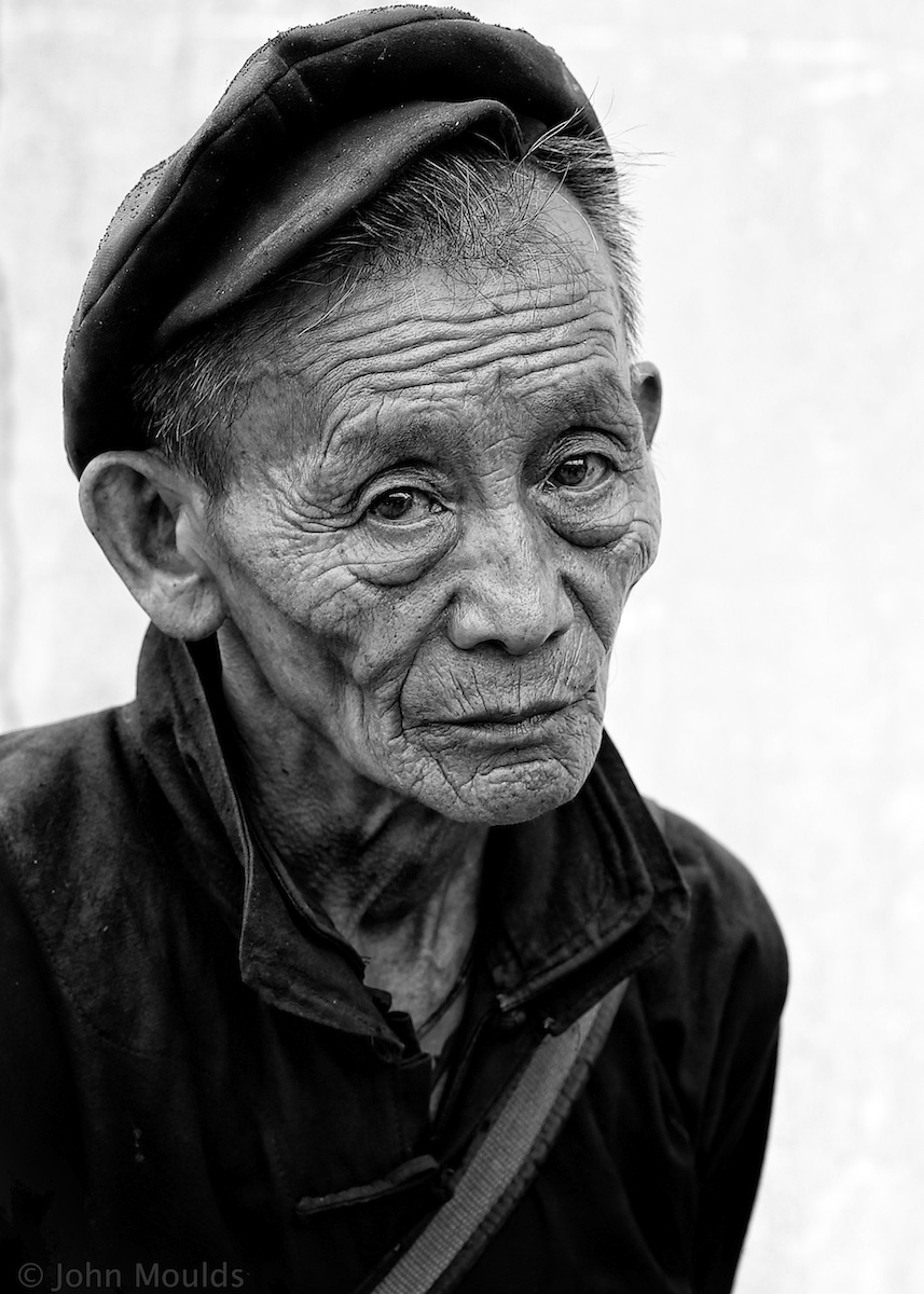 Meo Vac Market man, B&W version...