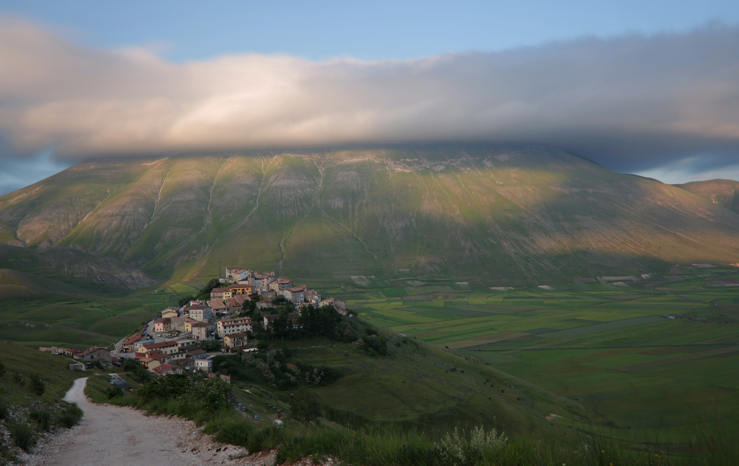 Road to Castelluccio