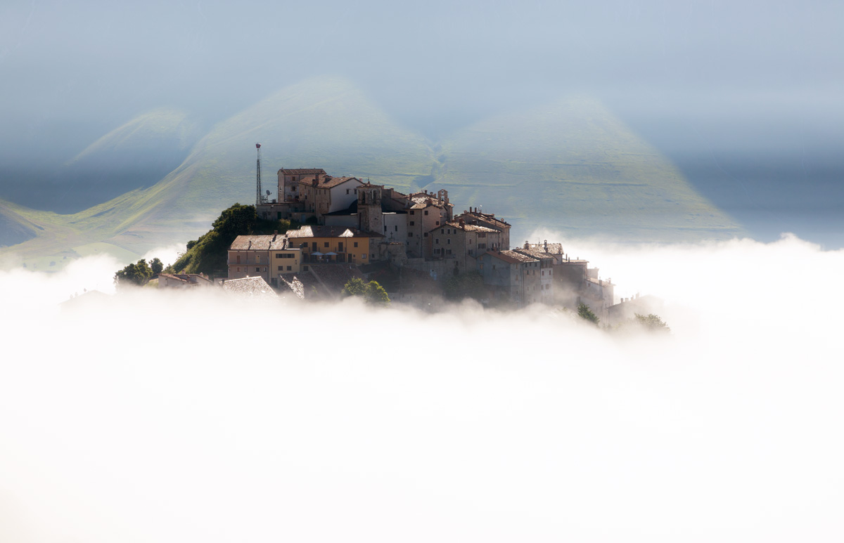 There is fog in Castelluccio!