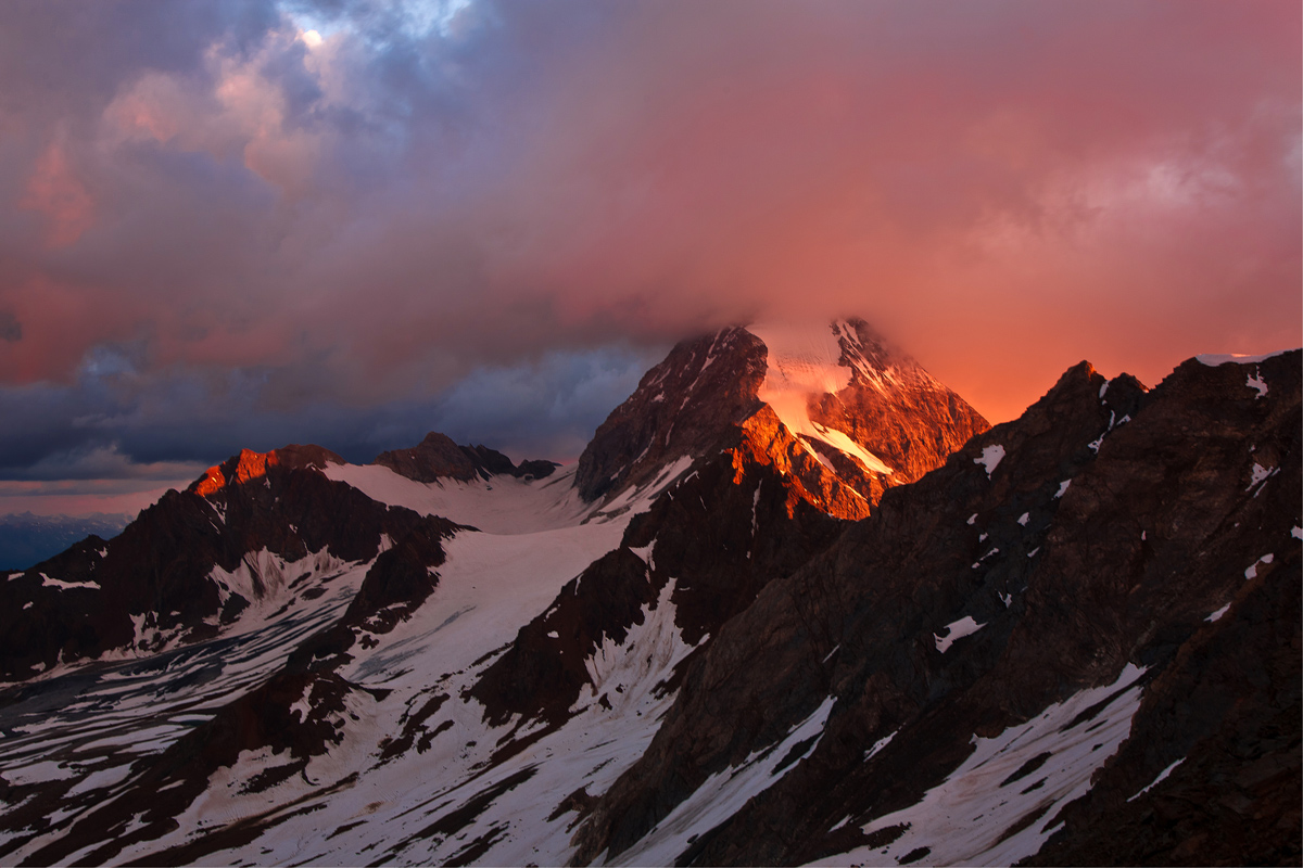 Sunrise on the Great Zebrù