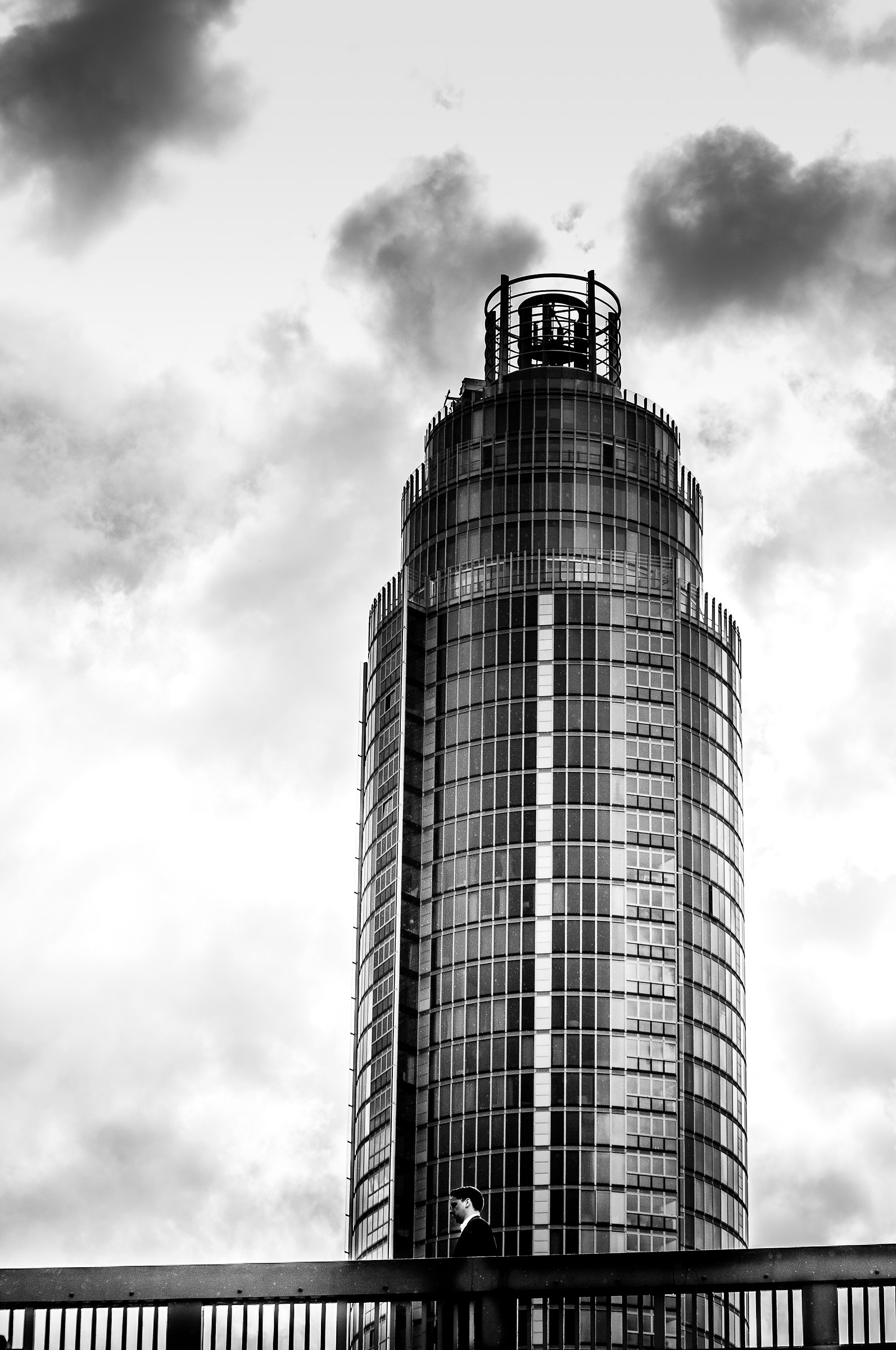 Vauxhall Bridge crossing
