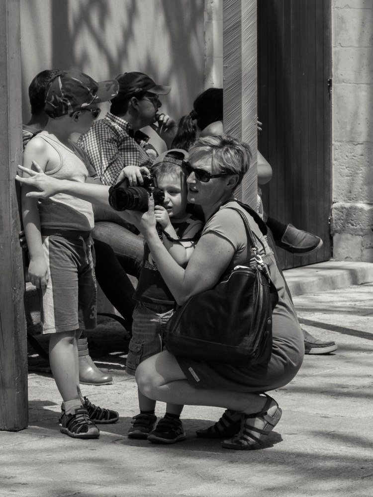 "I also want fotogafare mom ...."