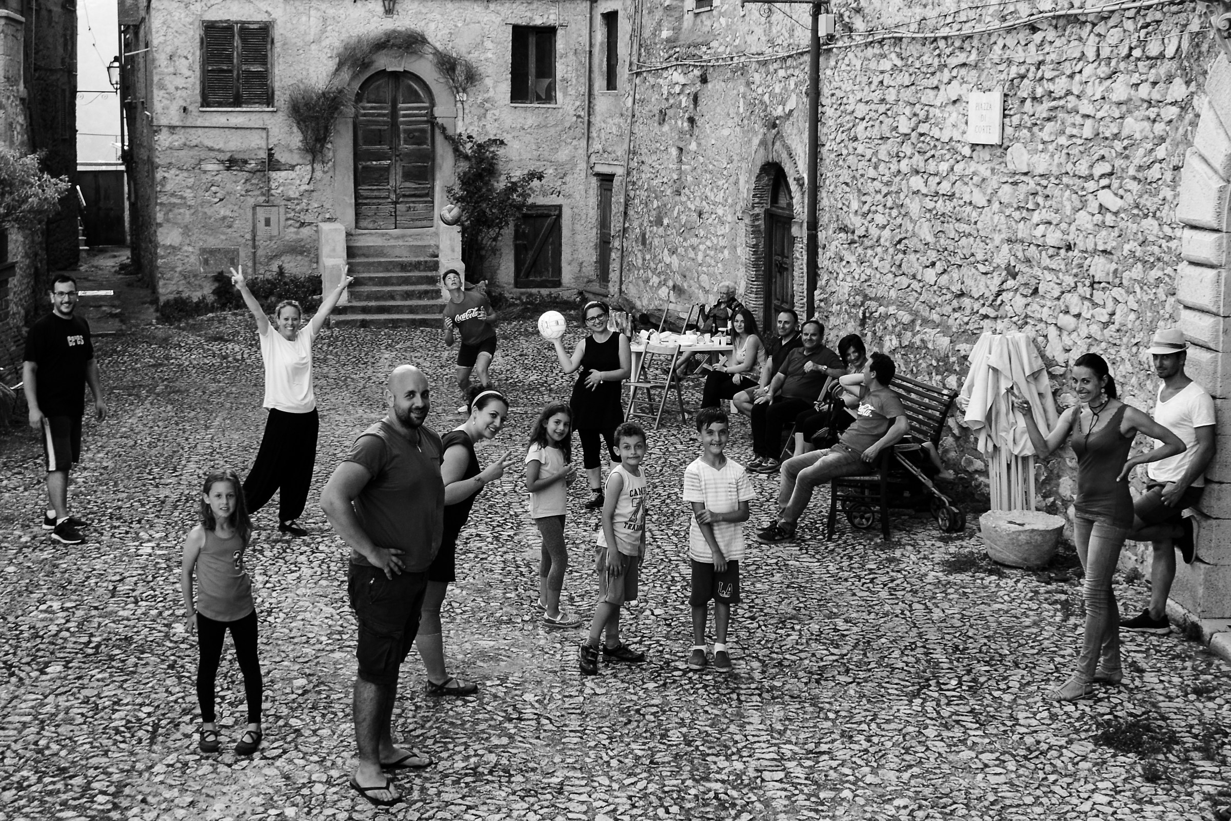 rock singing, court square